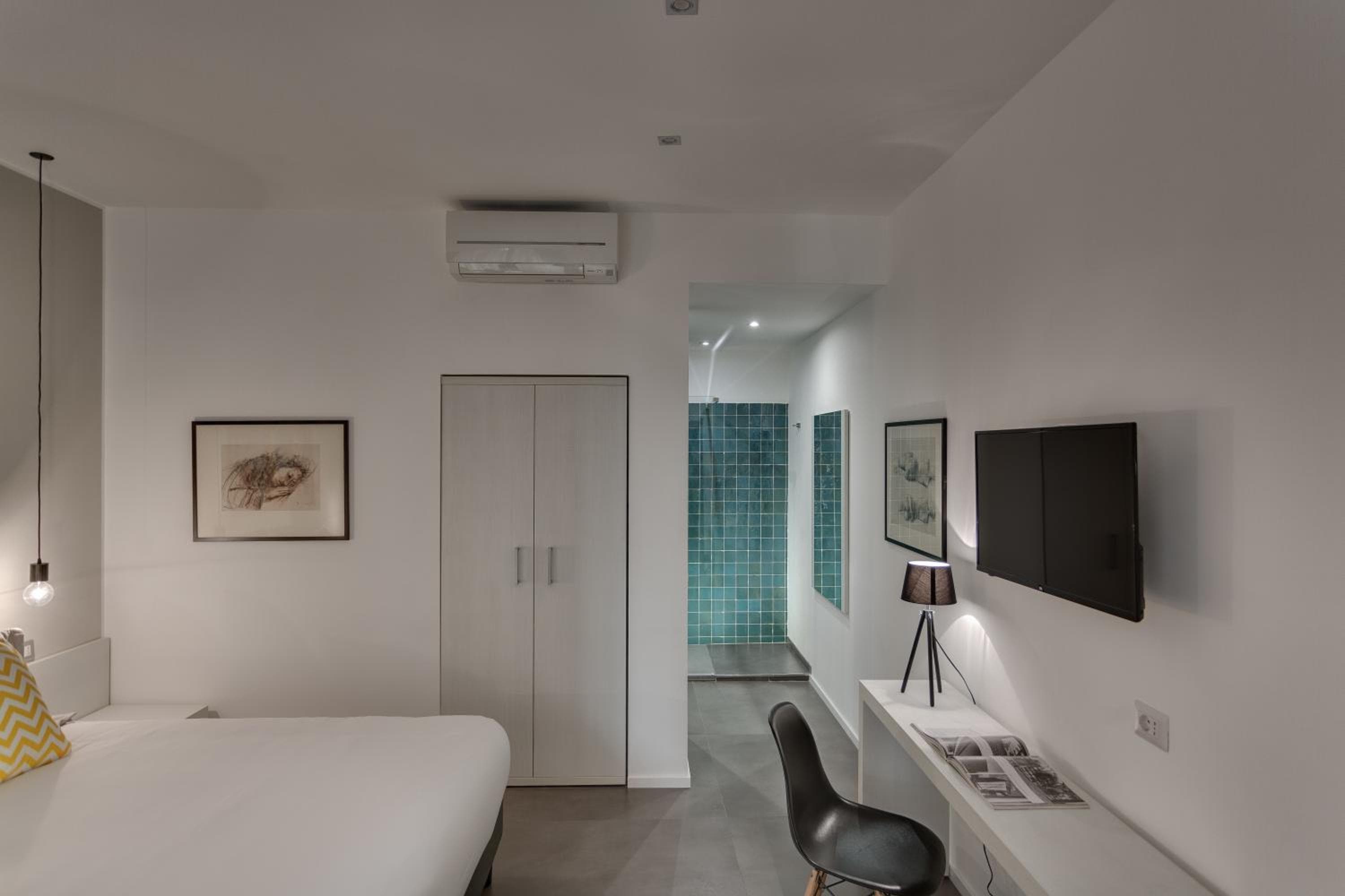 Navona Theatre Hotel — 10