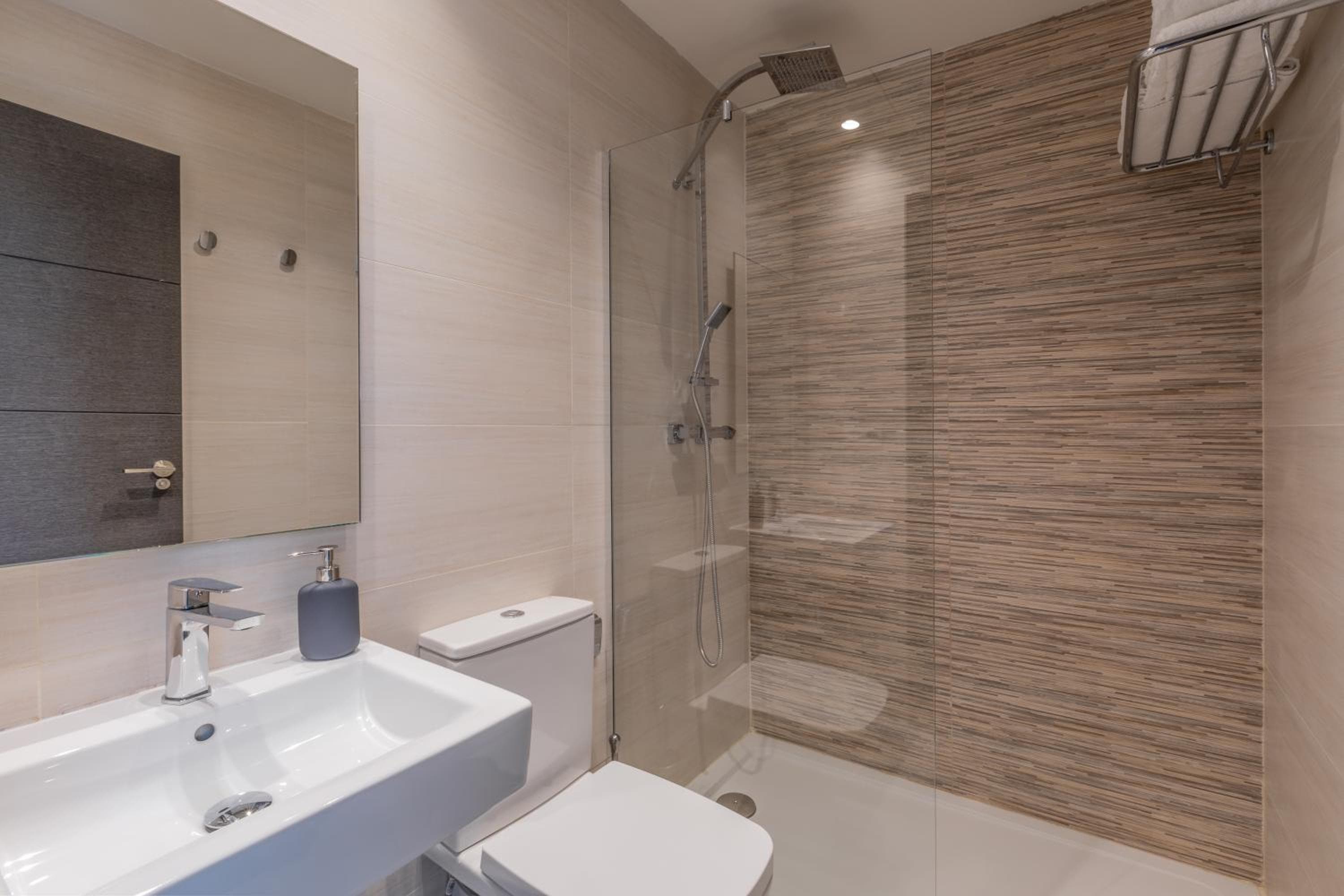 Slow Suites Setas — 18