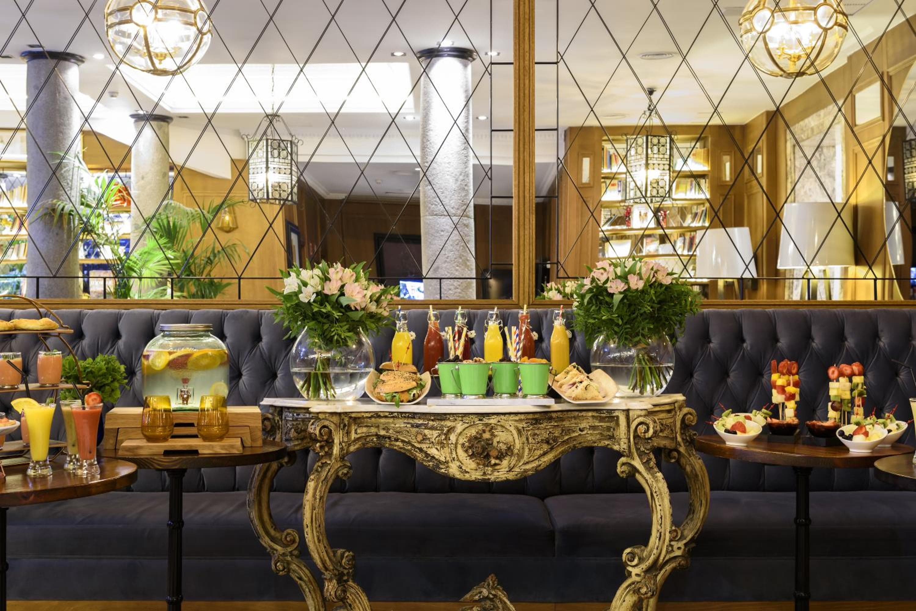 Boutique Hotel H10 Villa de la Reina — 24