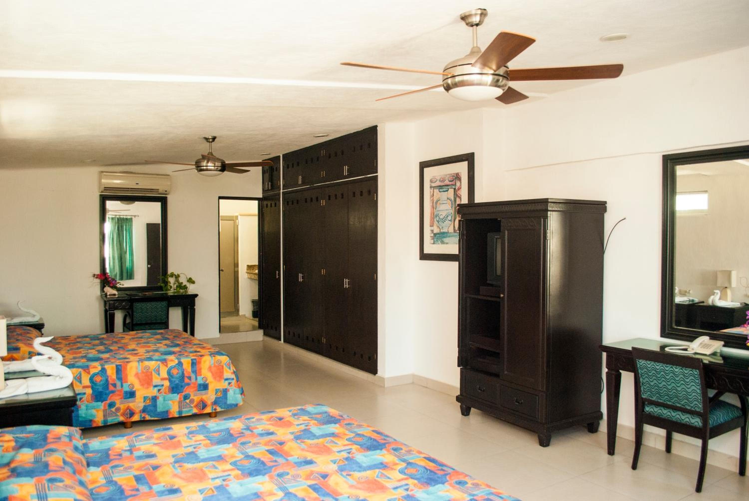Hotel Del Sol — 28