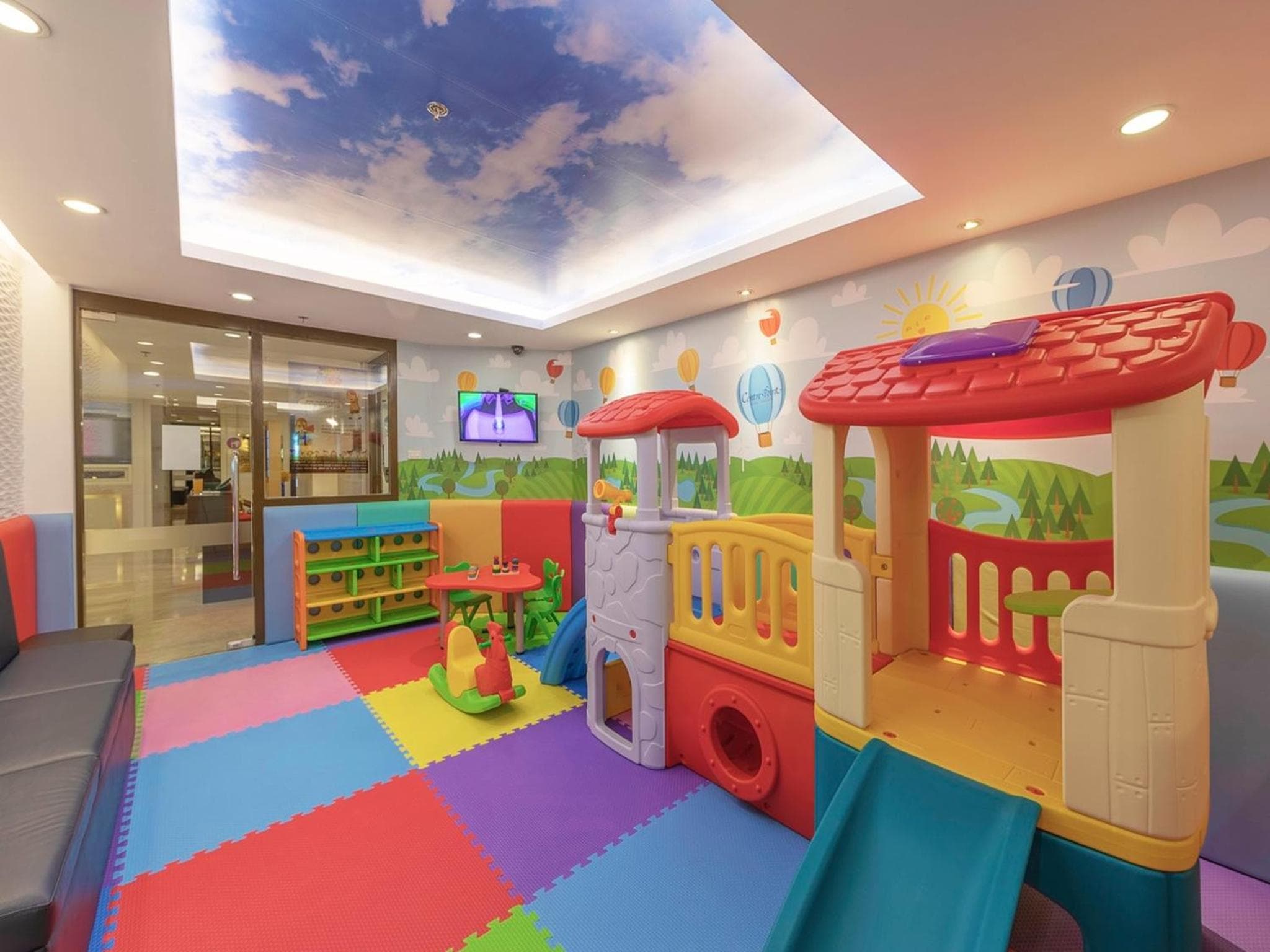 Centre Point Plus Hotel Silom — 8