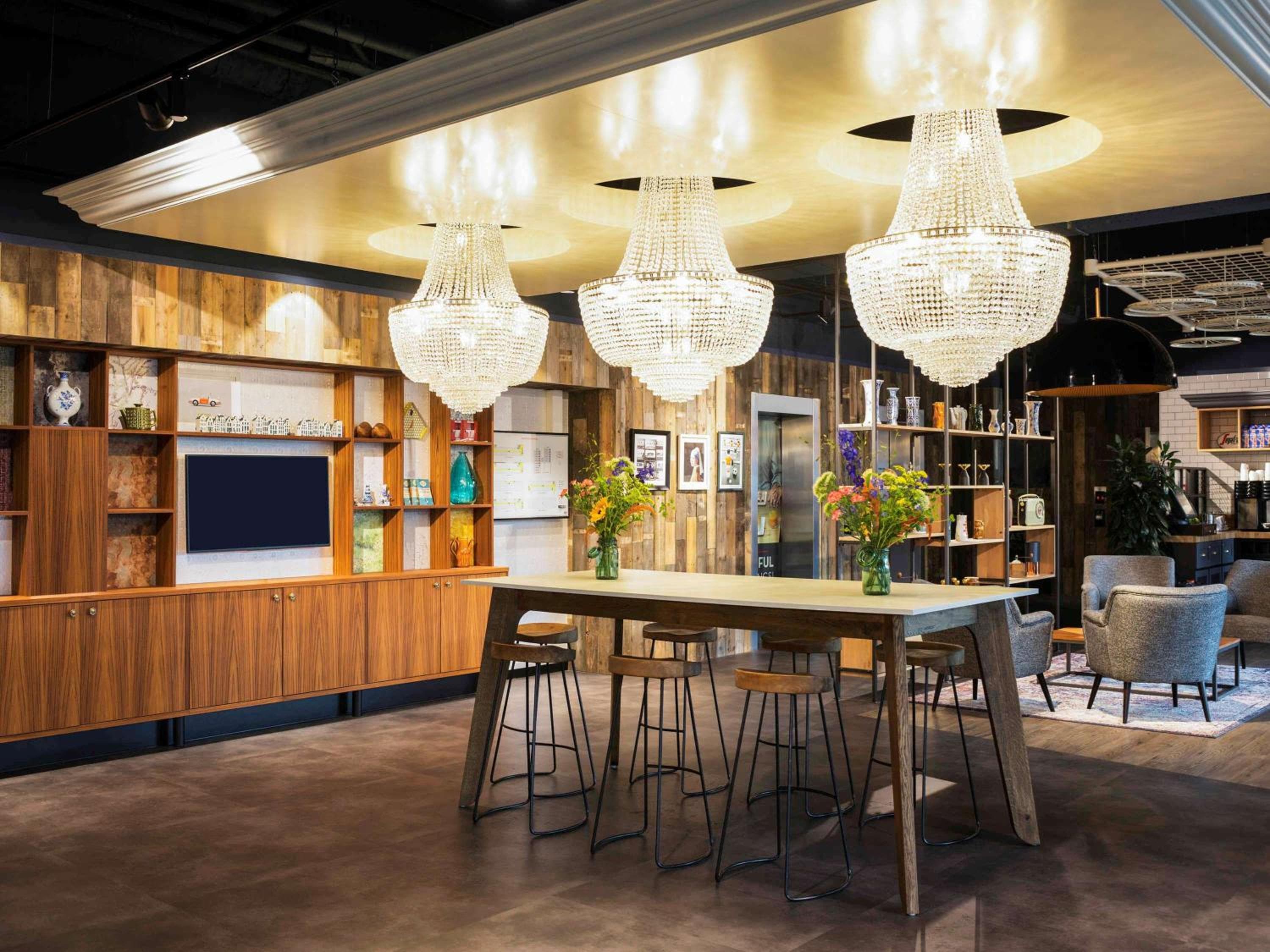 ibis Amsterdam Centre — 11