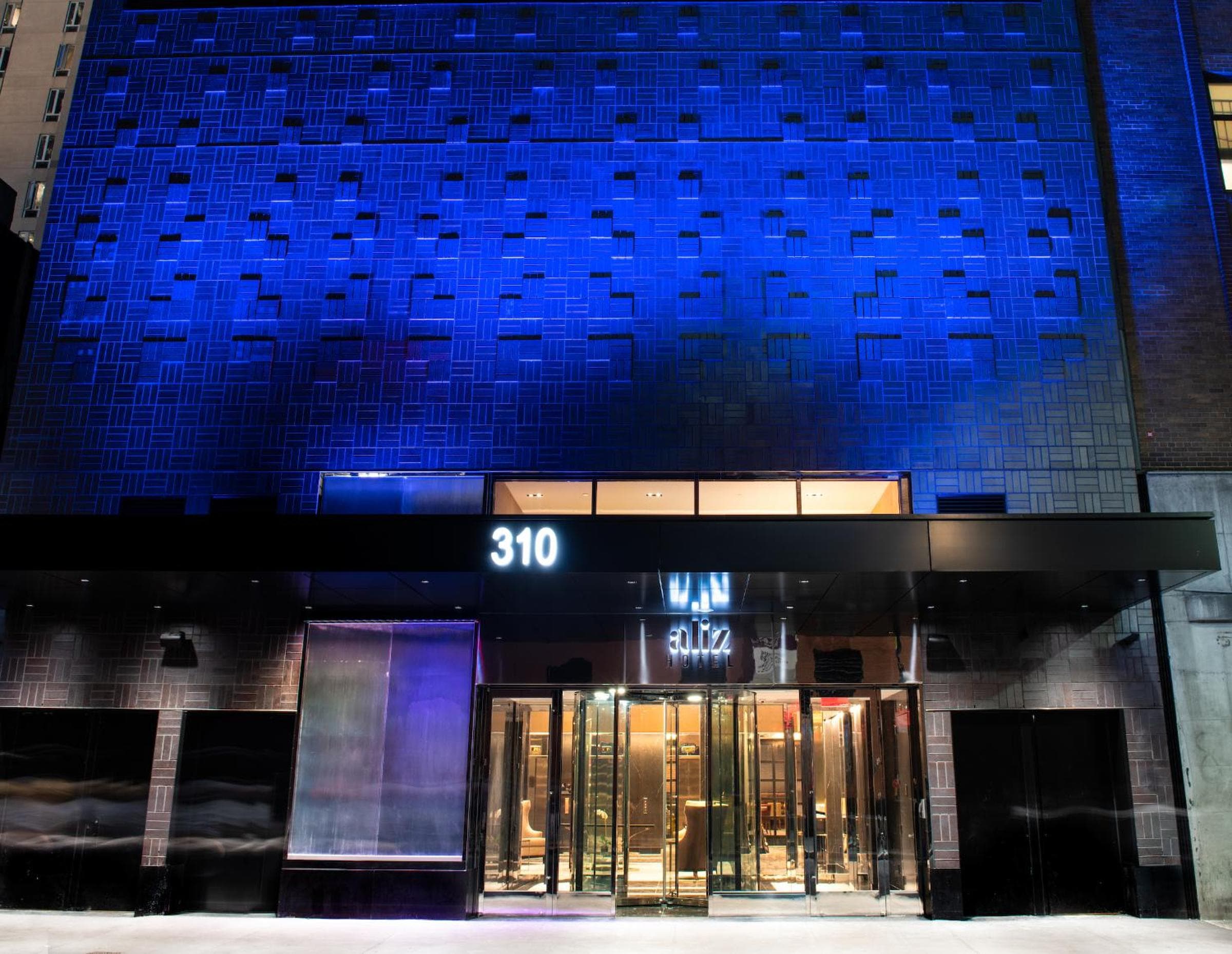 Hotel Aliz Times Square — 2