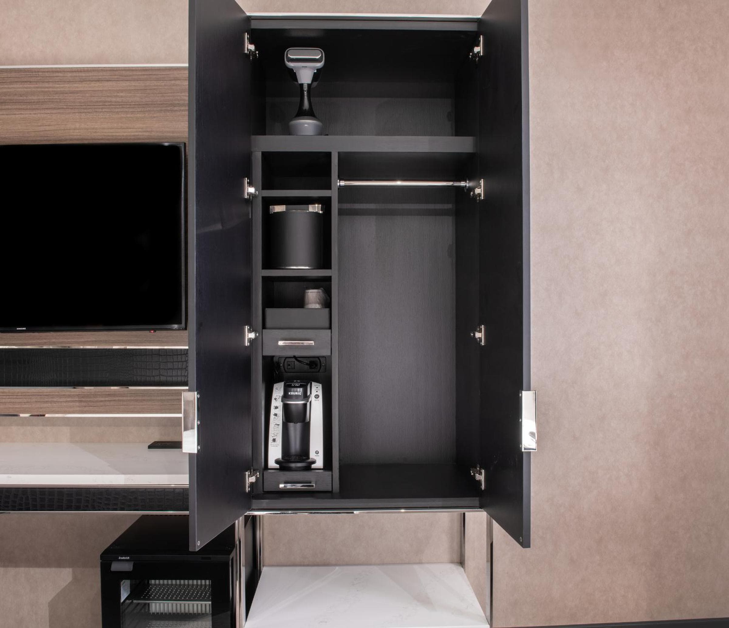 Hotel Aliz Times Square — 18