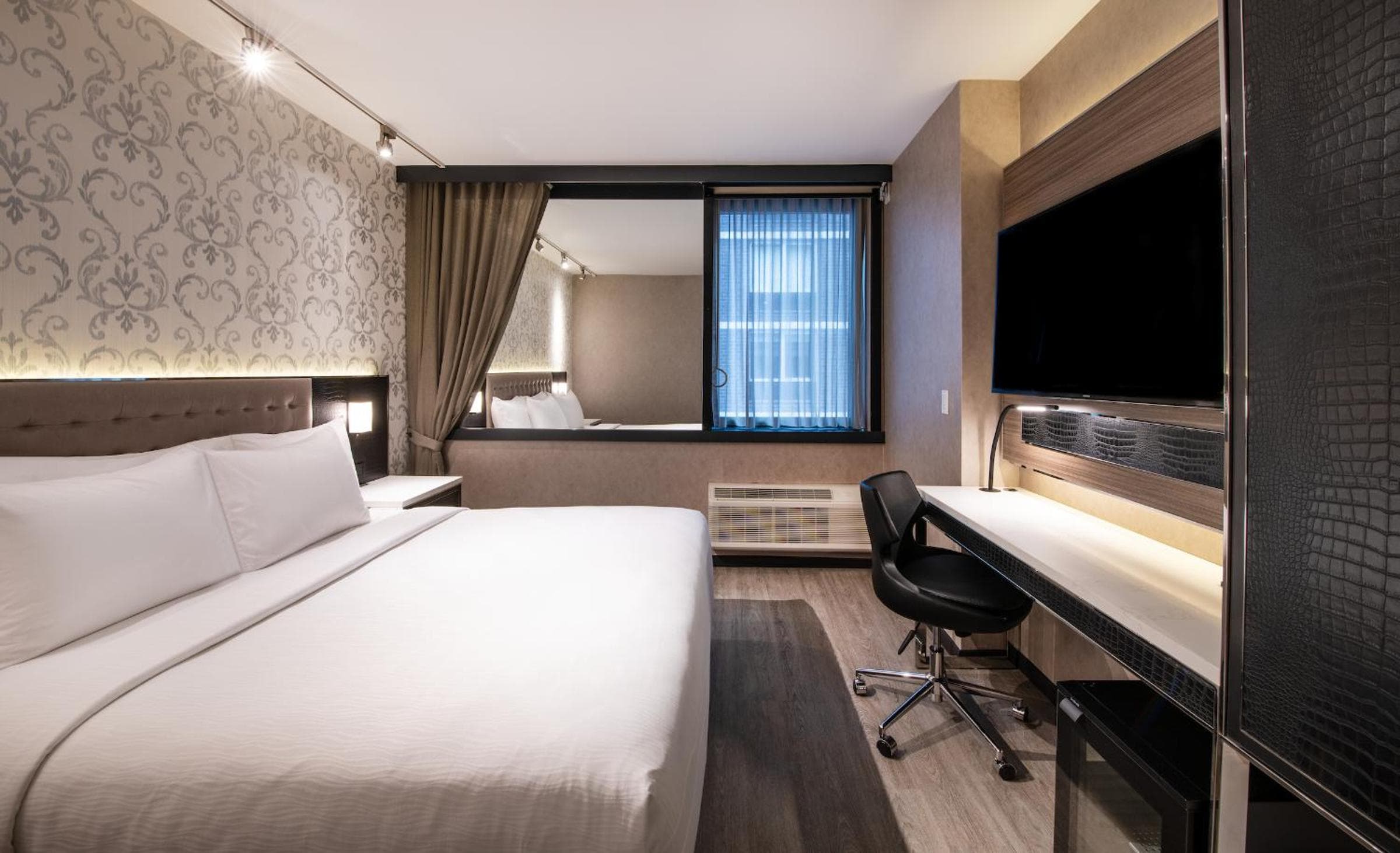 Hotel Aliz Times Square — 24