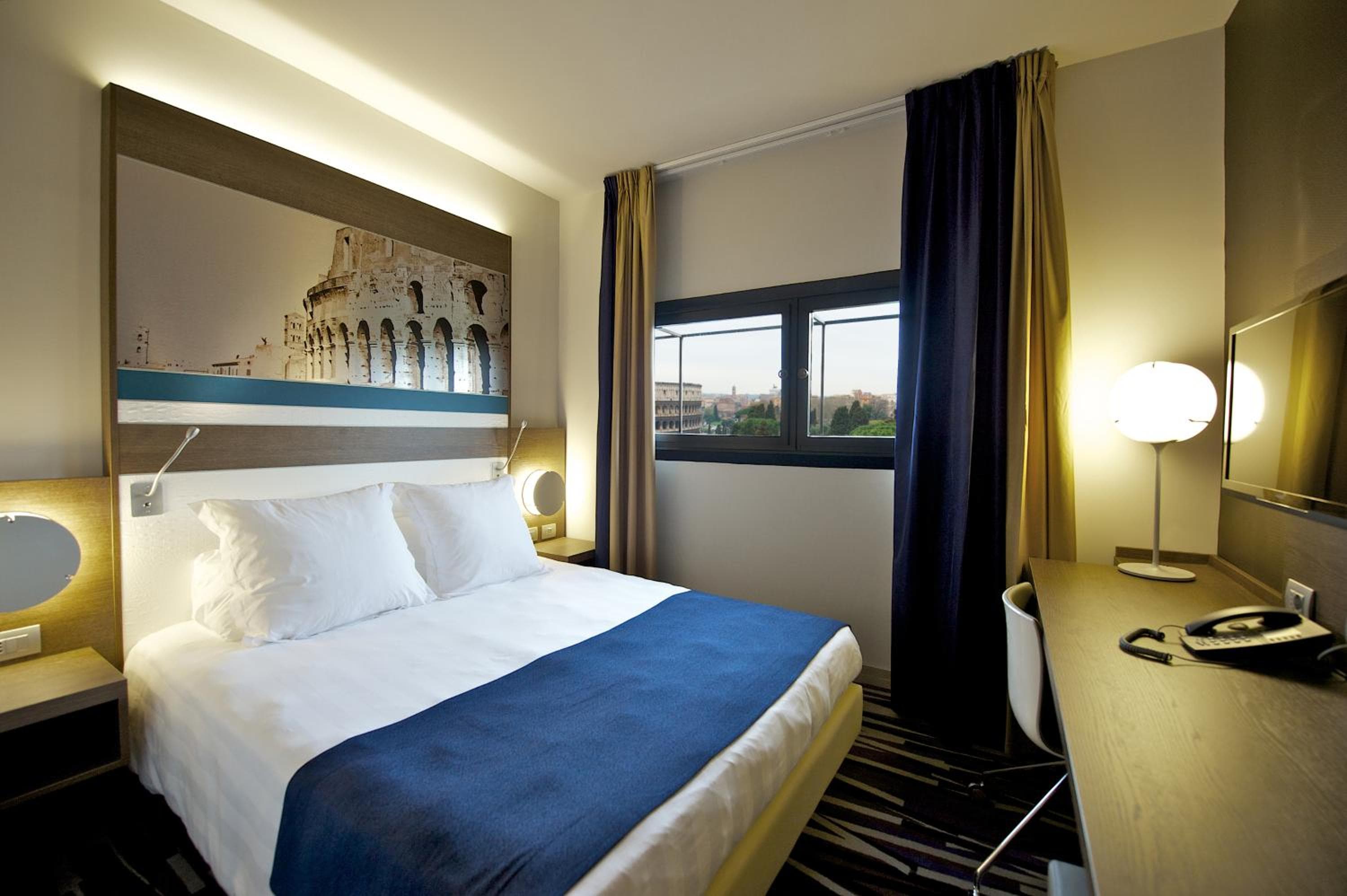 Mercure Roma Centro Colosseo — 22