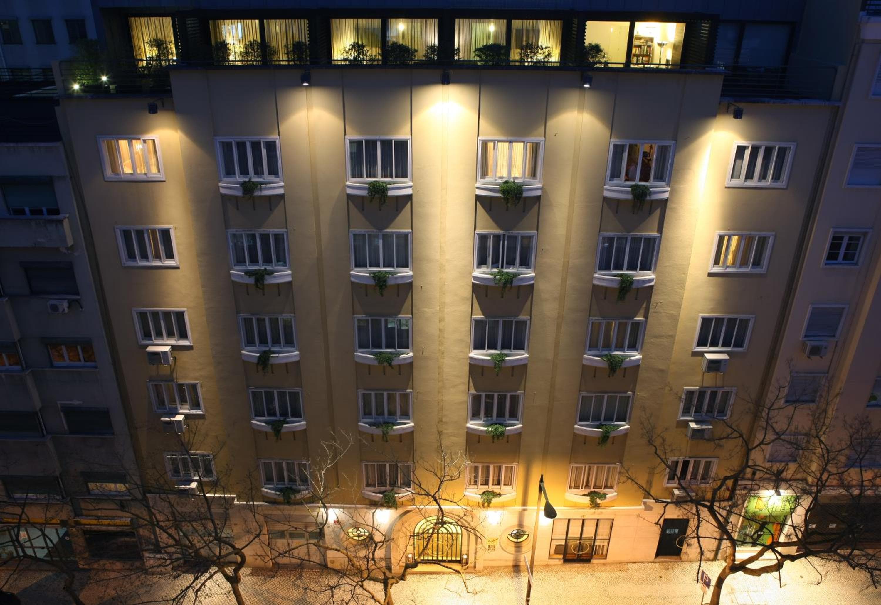 Hotel Britania Art Deco Lisboa — 14
