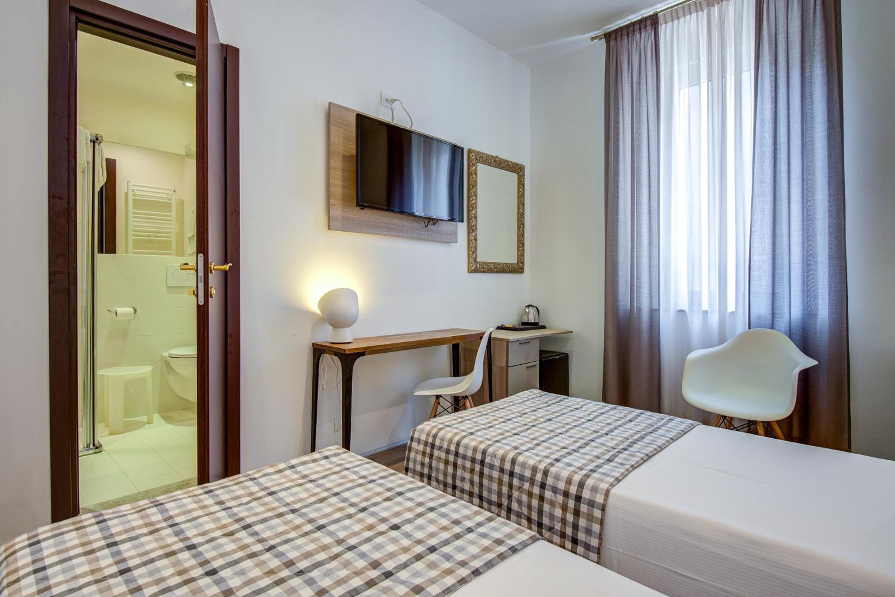 Hotel Bernina — 21