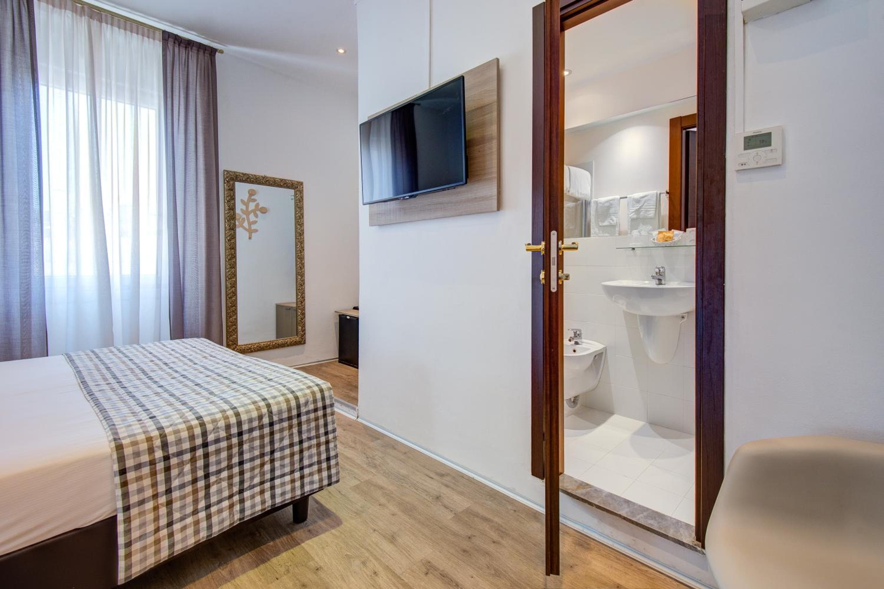 Hotel Bernina — 26