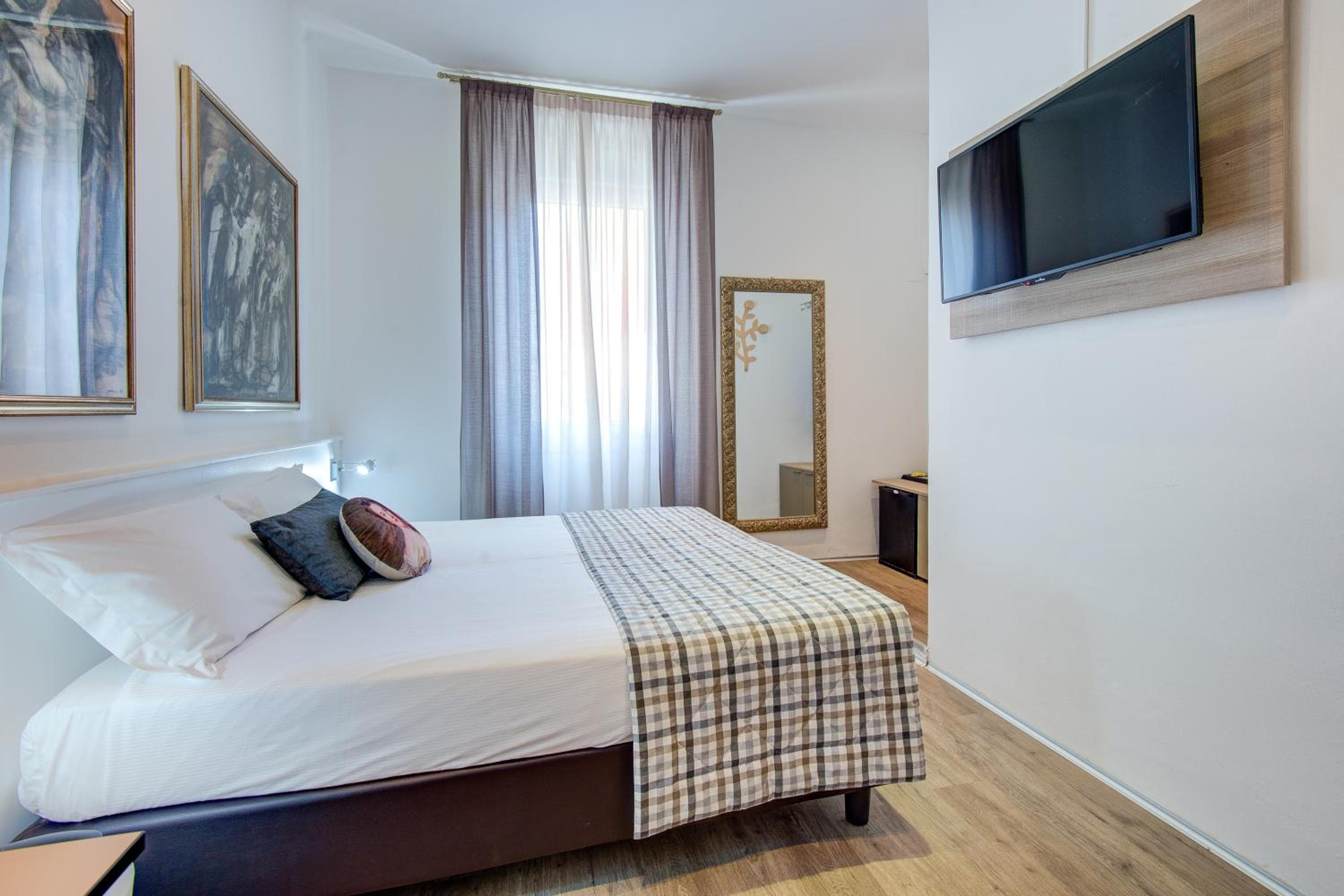 Hotel Bernina — 27