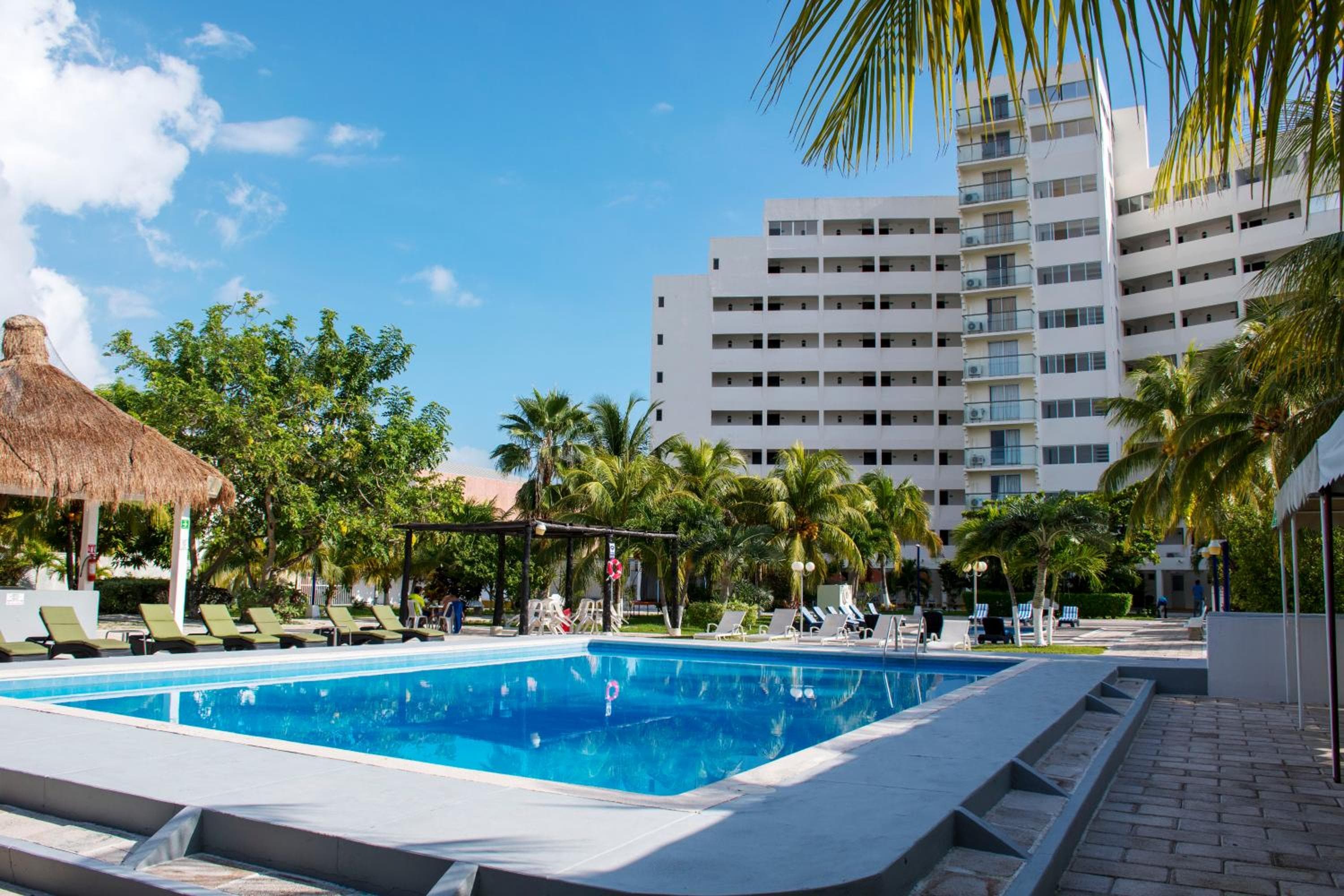 Hotel Calypso Cancun — 9