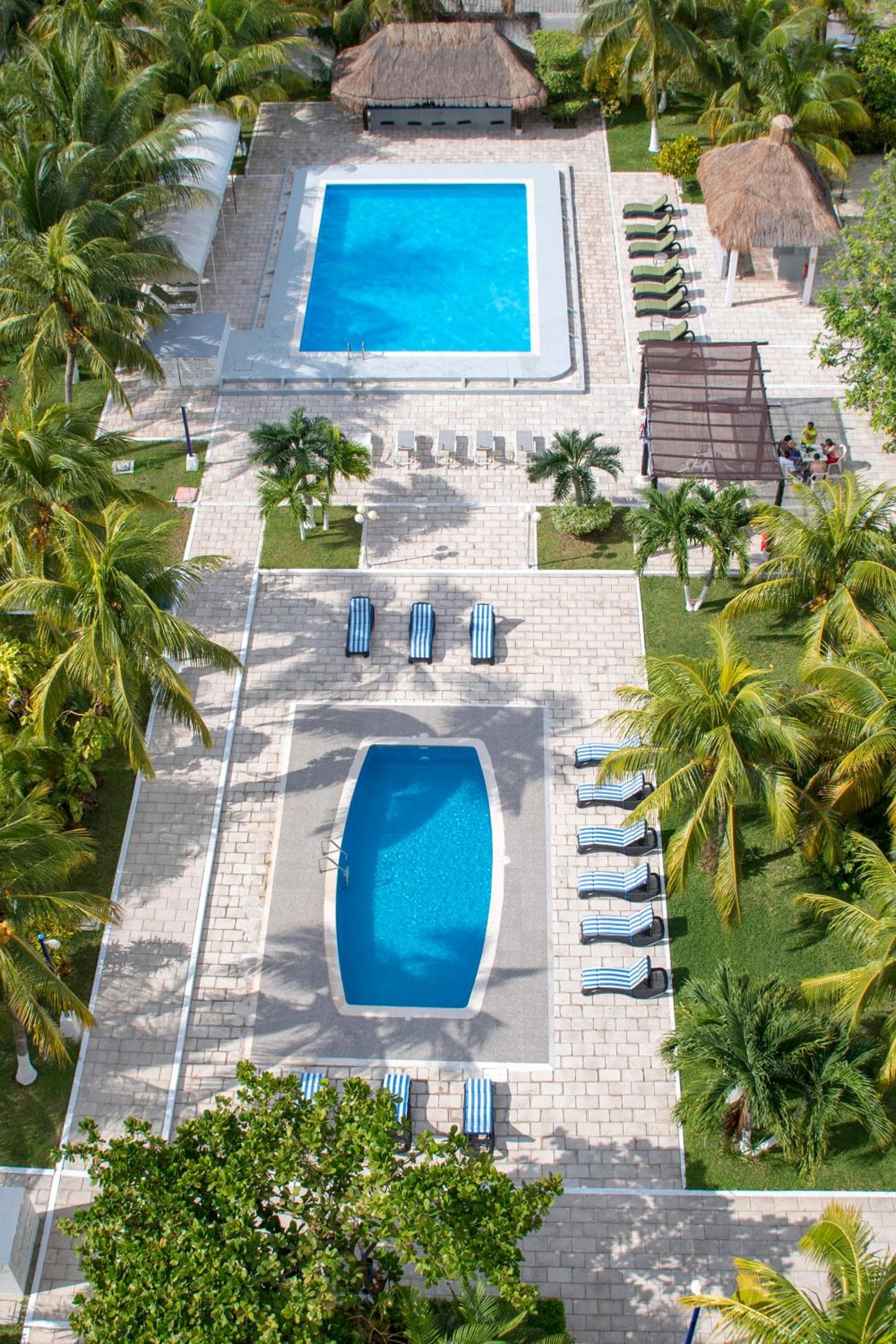 Hotel Calypso Cancun — 11