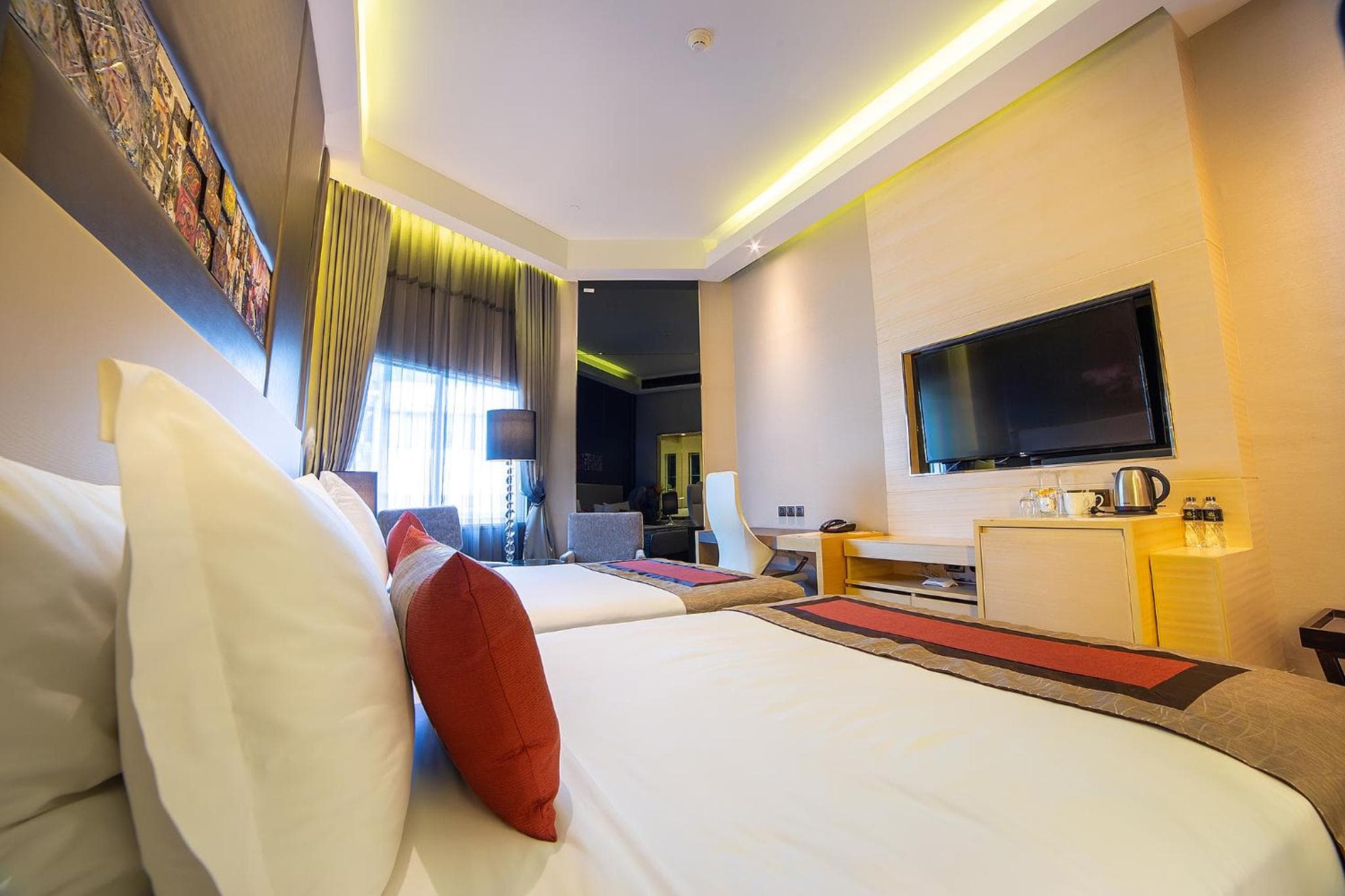 Graceland Bangkok by Grace Hotel — 12