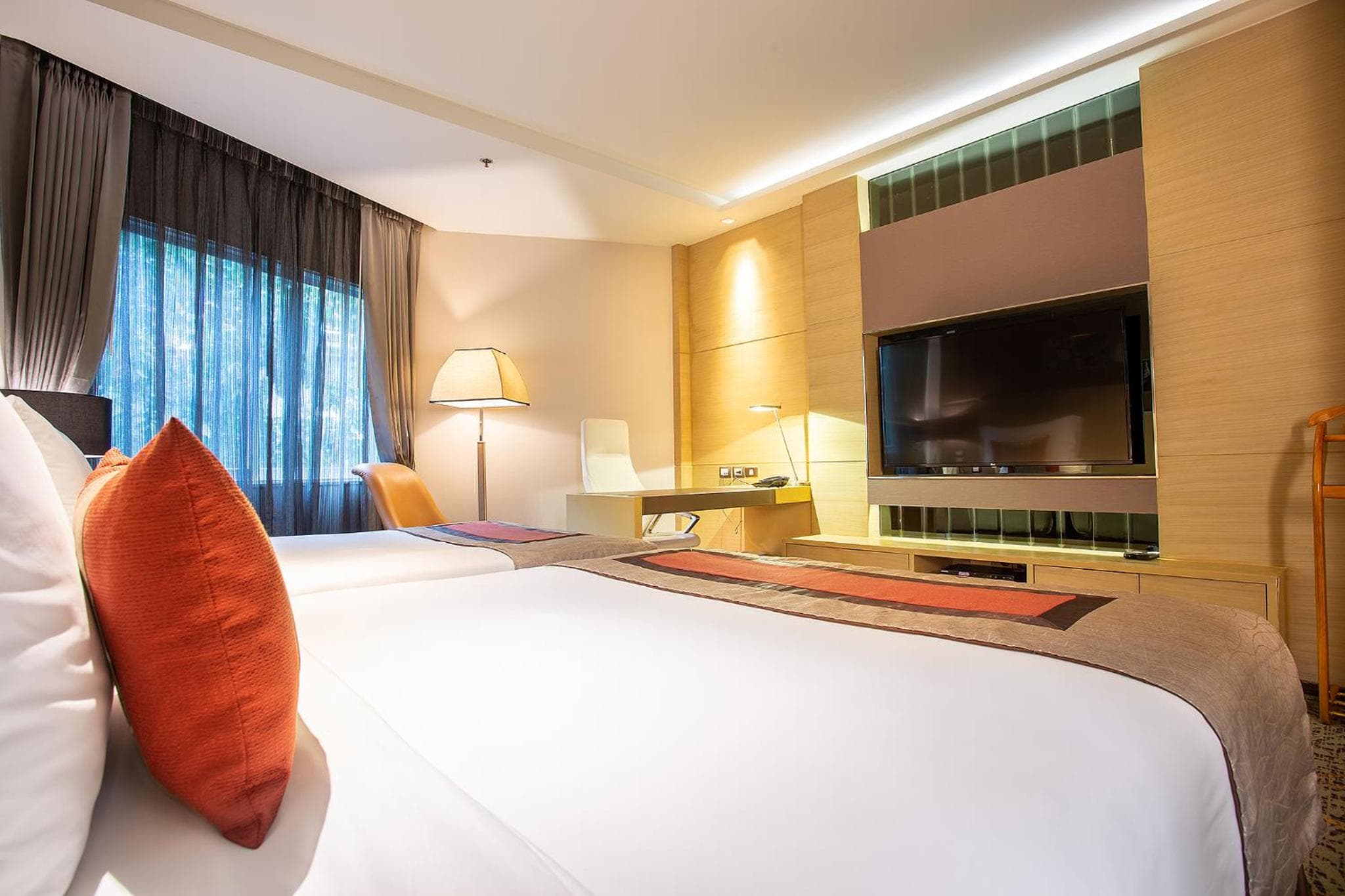 Graceland Bangkok by Grace Hotel — 24