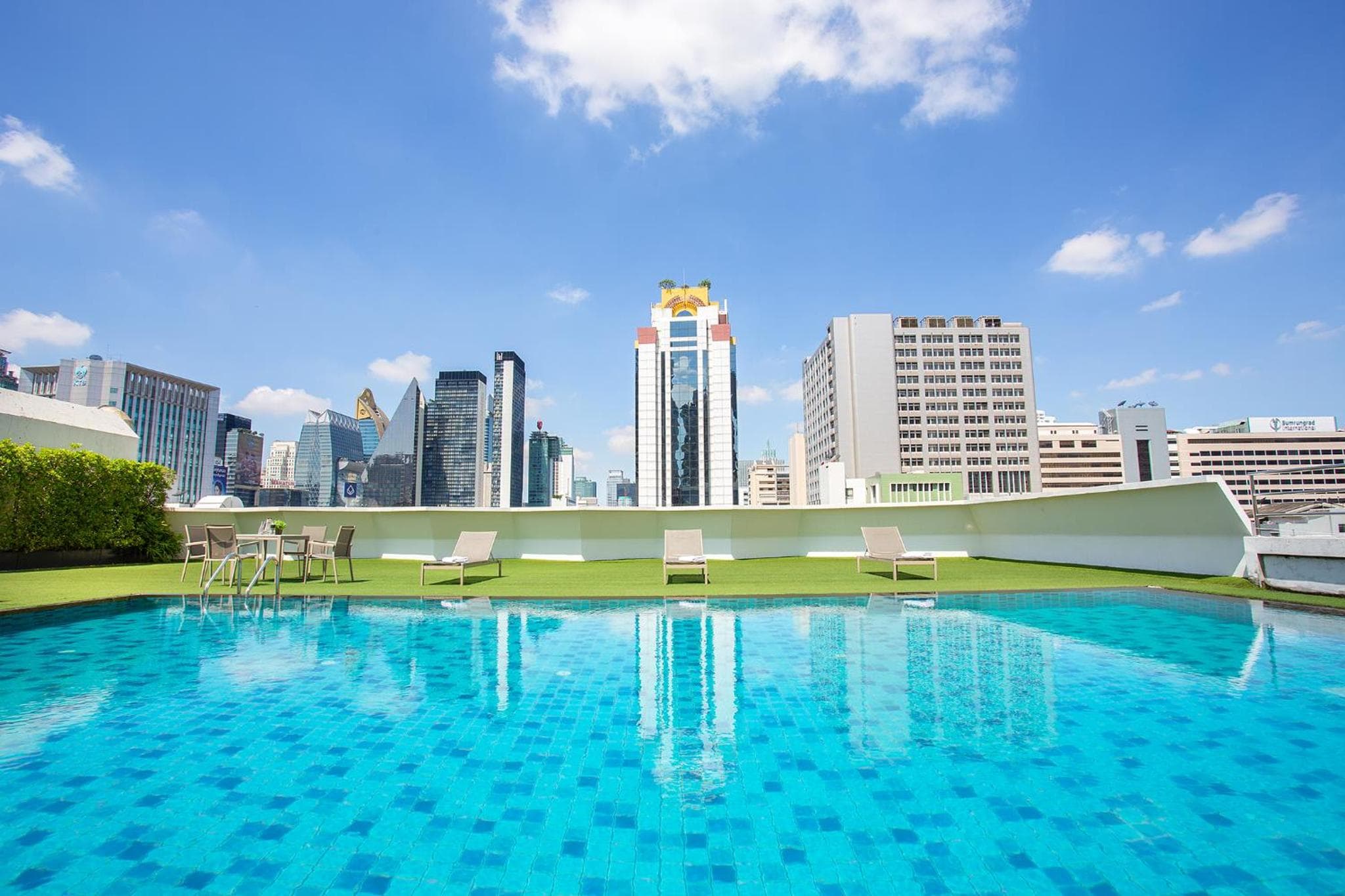 Graceland Bangkok by Grace Hotel — 19