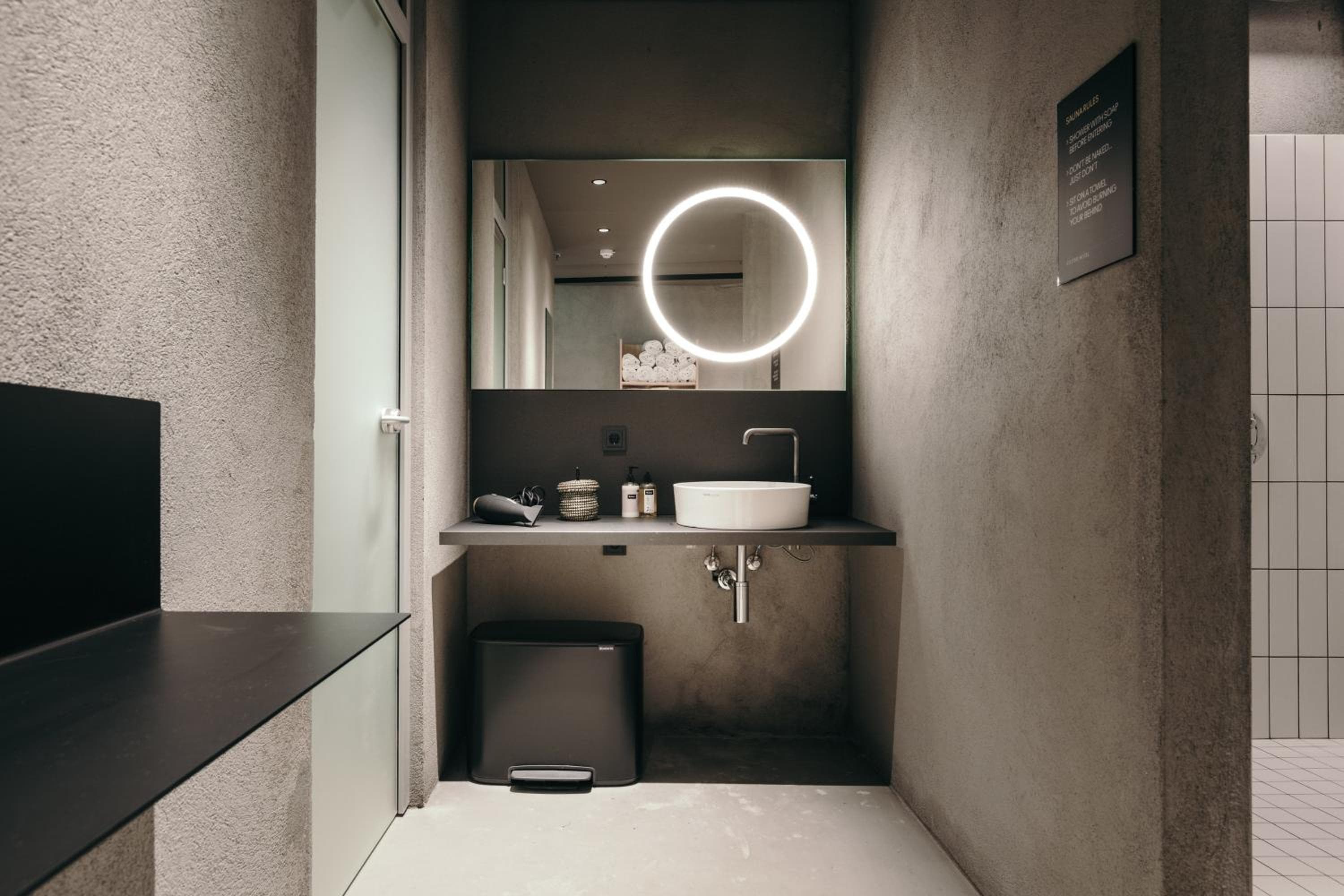 Exeter Hotel hotel, Tryggvagata 12, Reykjavík, Iceland — photo 79