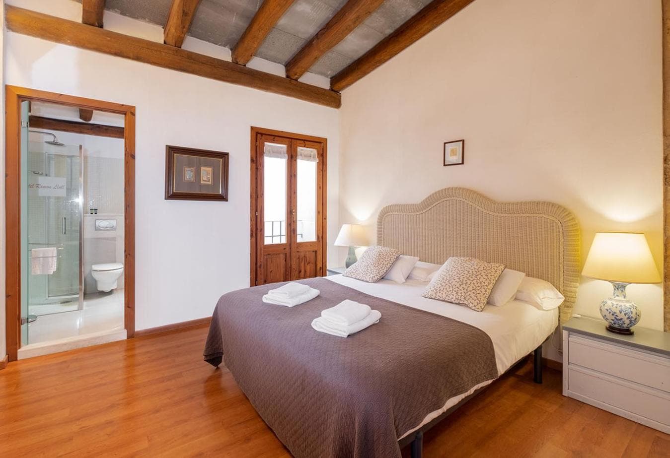 Ramón Llull House — 17
