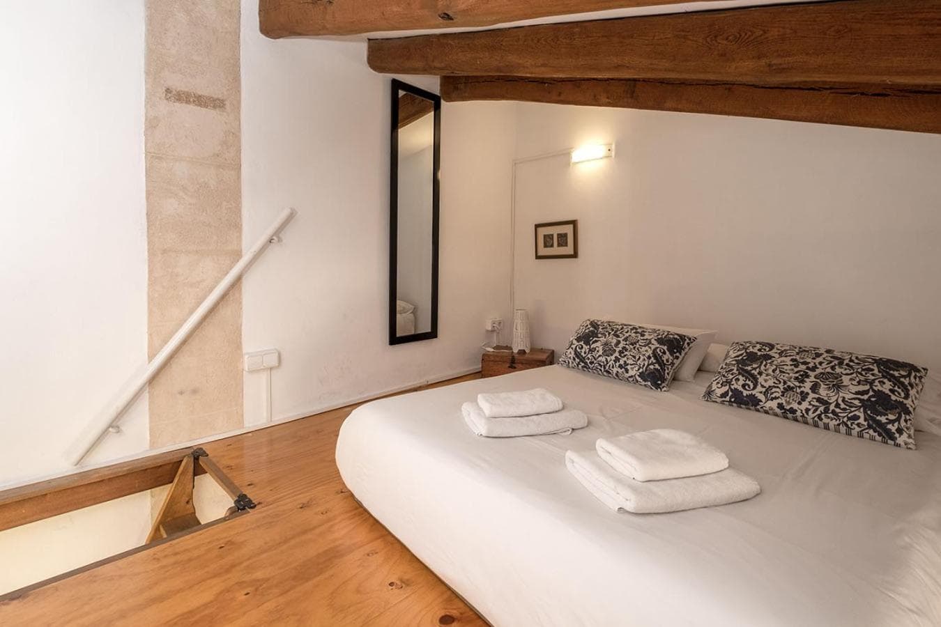 Ramón Llull House — 22