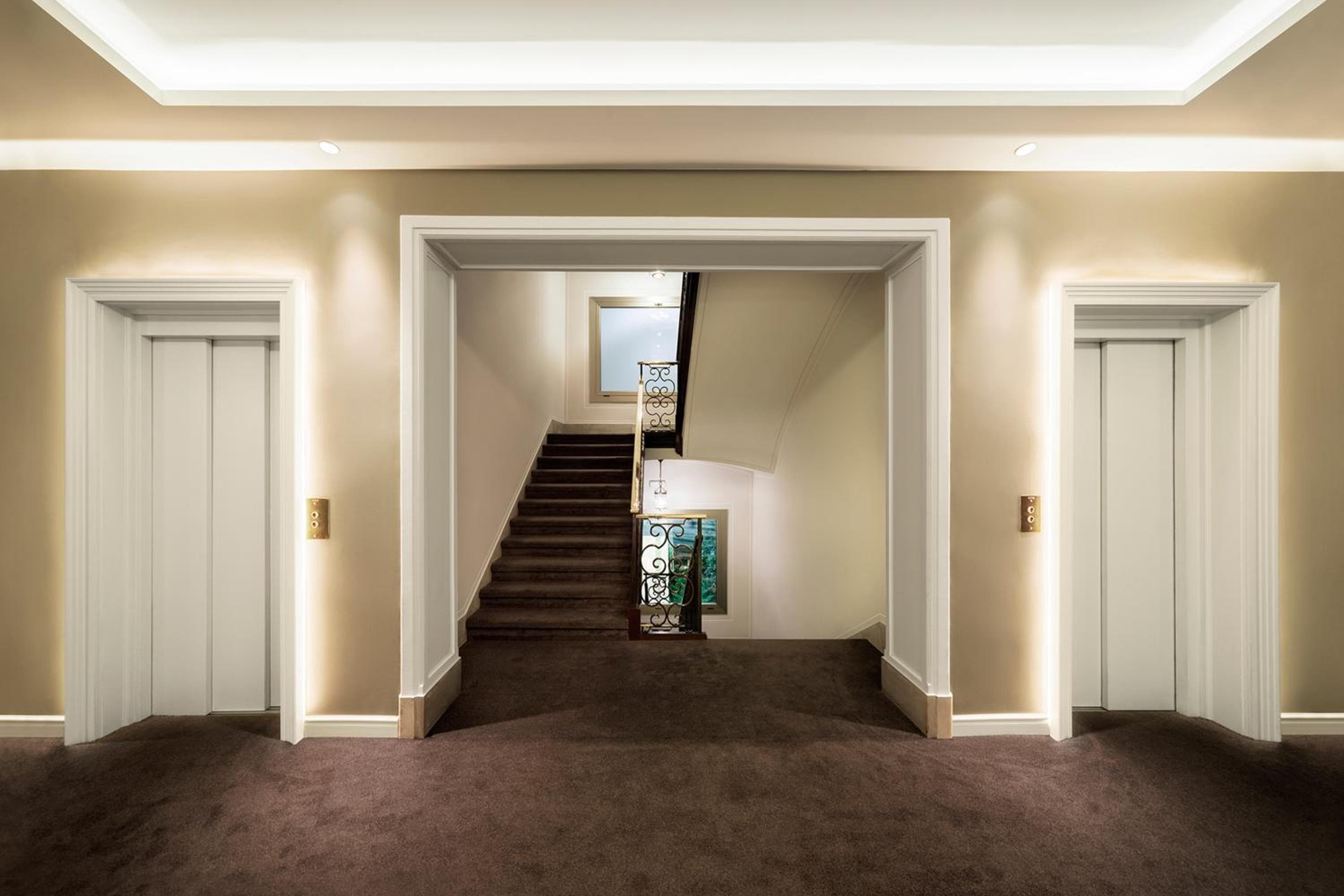 Colón Hotel Barcelona — 11
