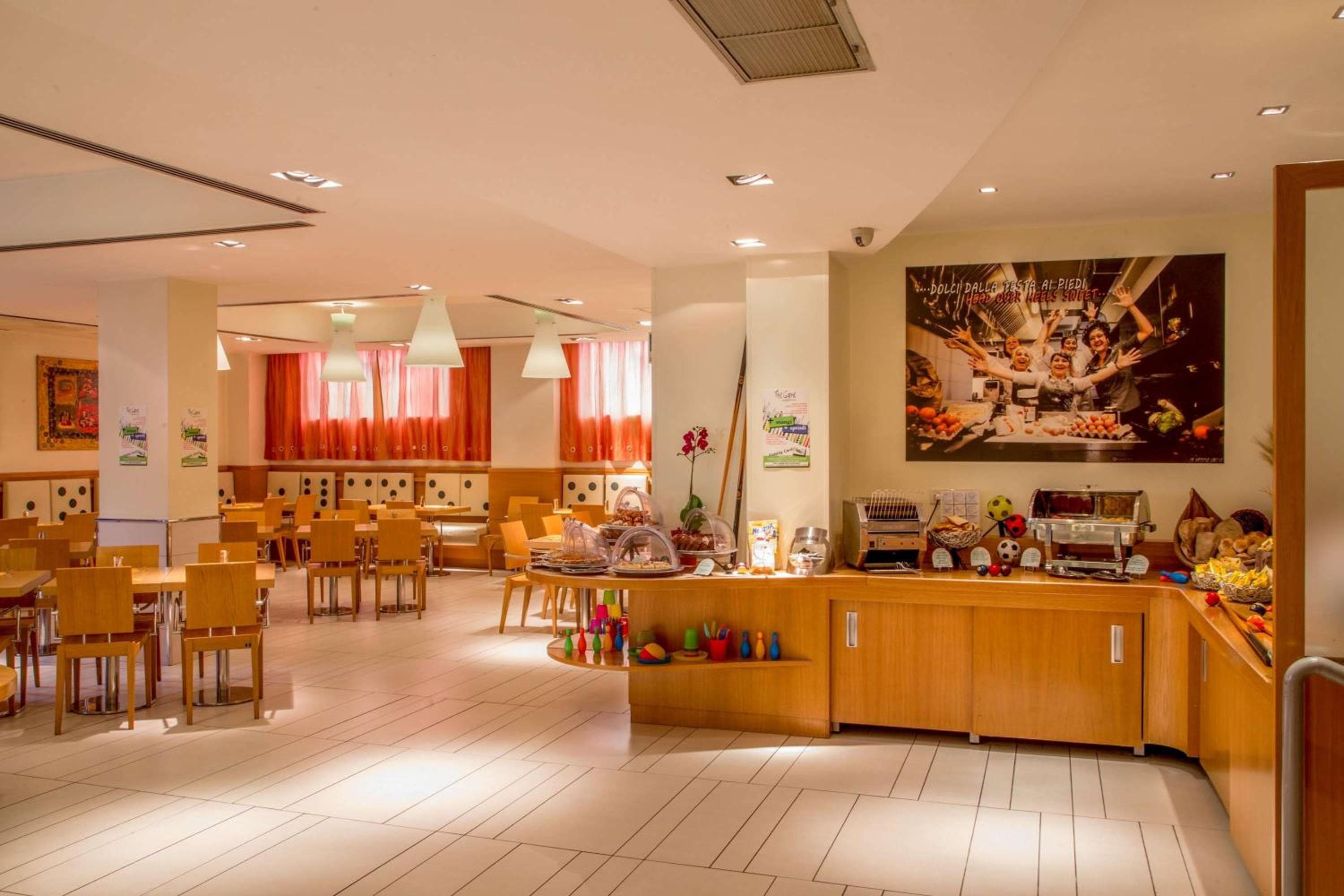 Best Western Plus Hotel Globus — 28