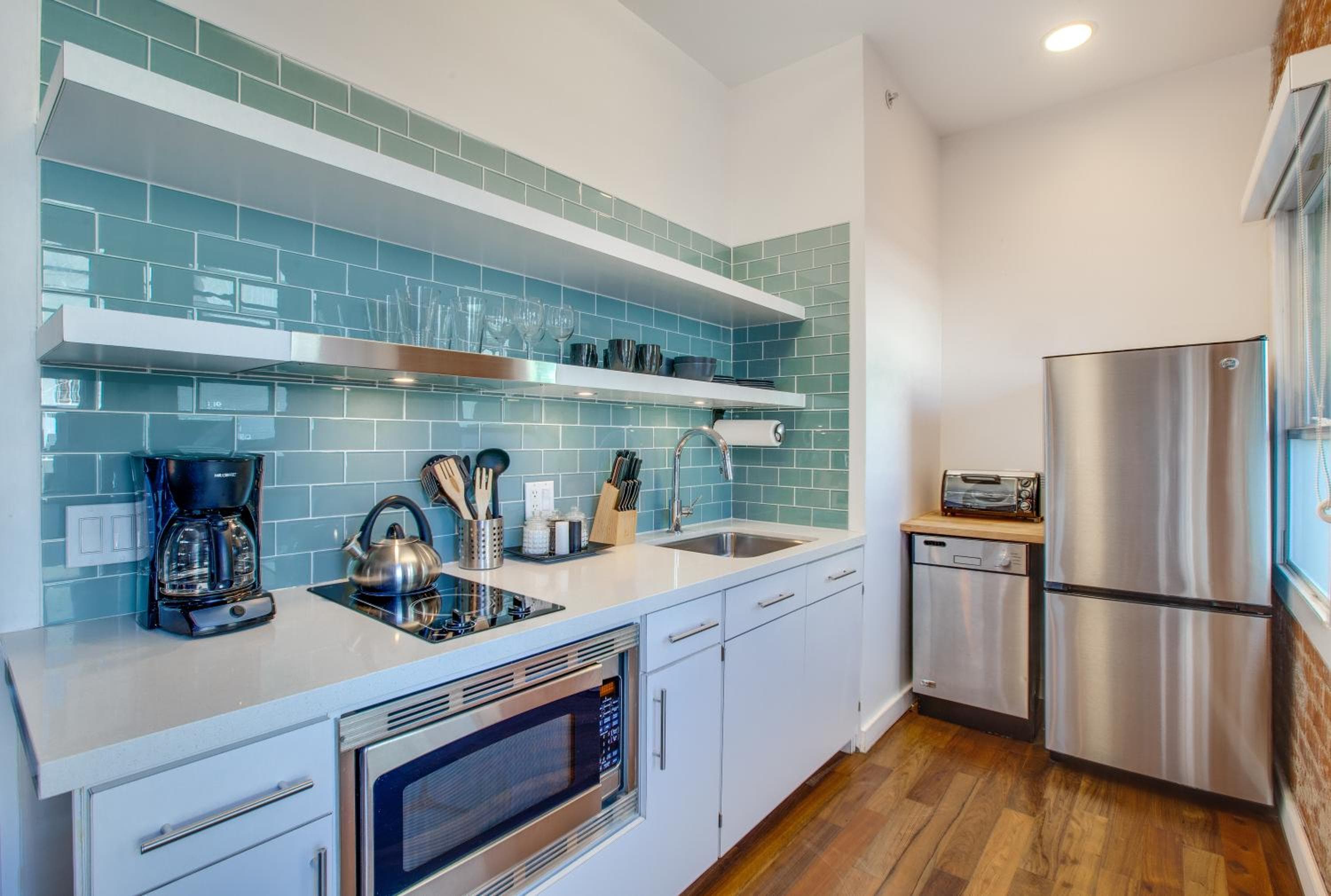 Venice Breeze Suites — 13