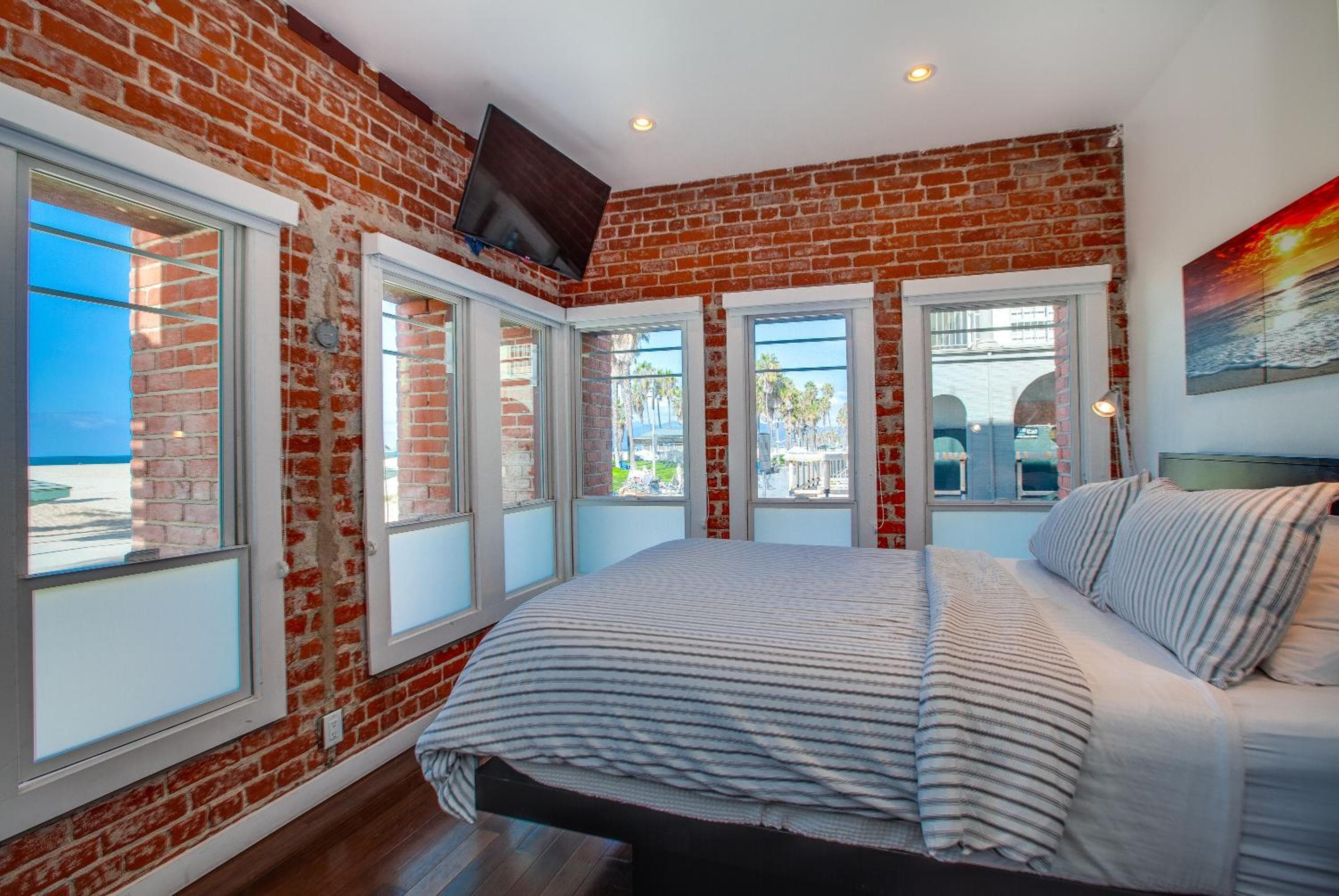 Venice Breeze Suites — 5