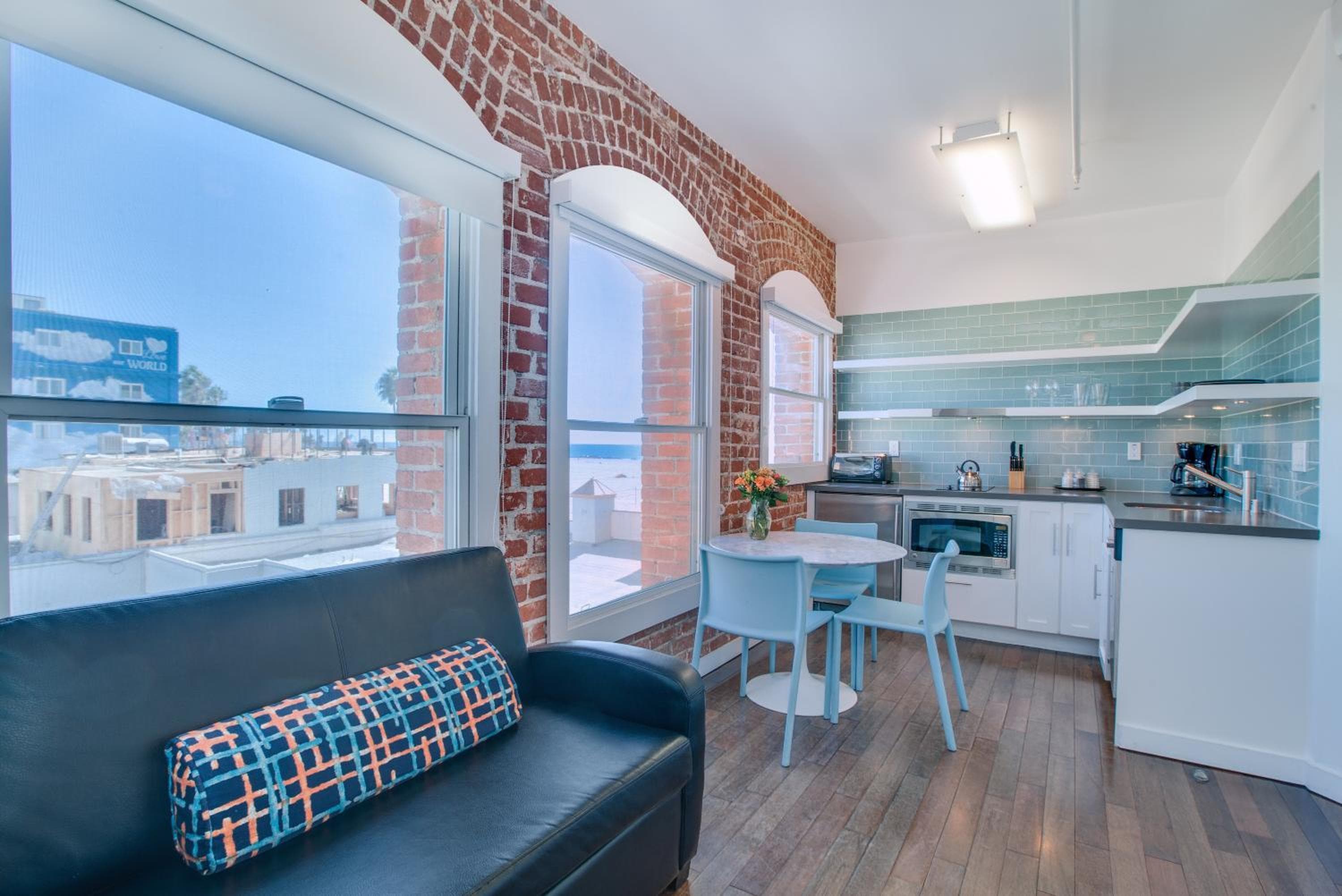Venice Breeze Suites — 23