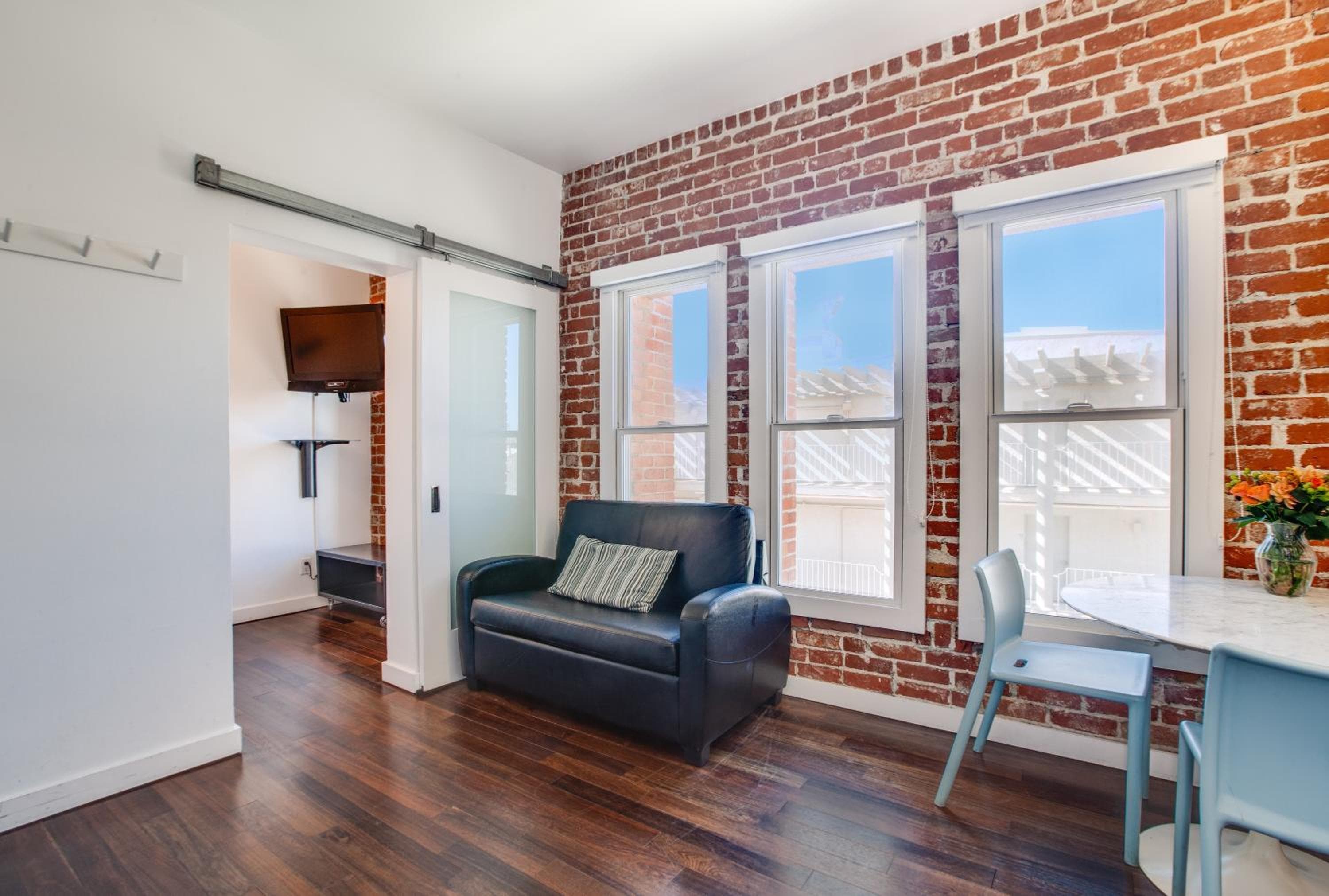 Venice Breeze Suites — 26