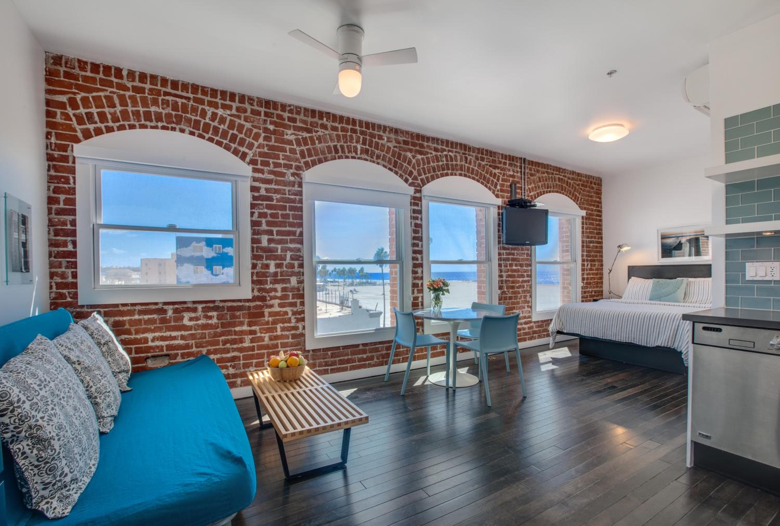 Venice Breeze Suites — 22