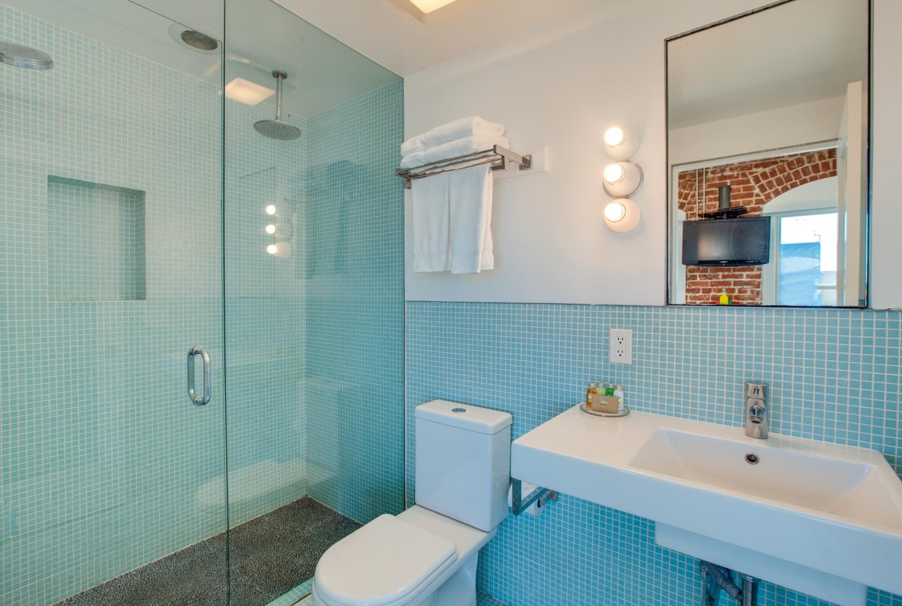Venice Breeze Suites — 15
