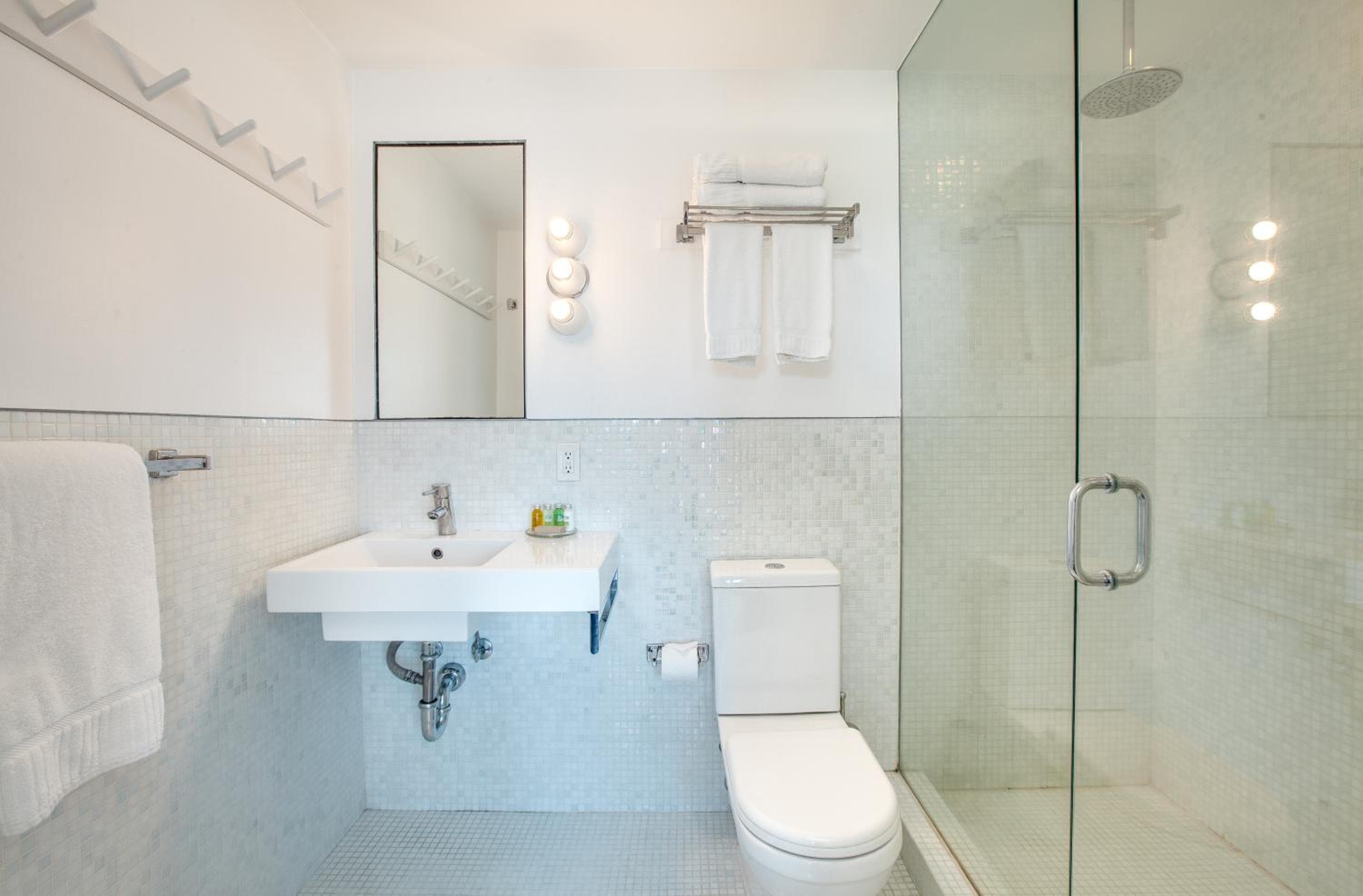 Venice Breeze Suites — 16