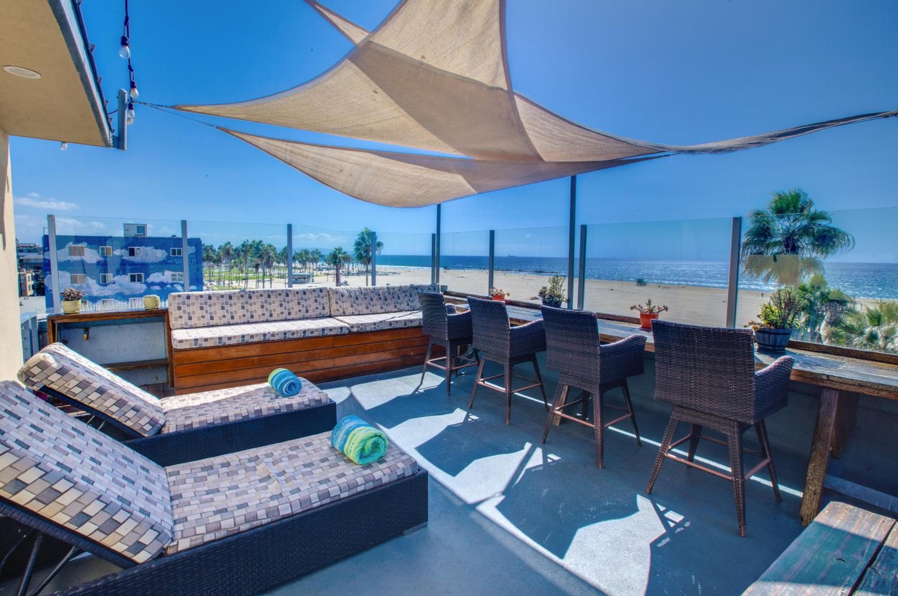 Venice Breeze Suites — 2