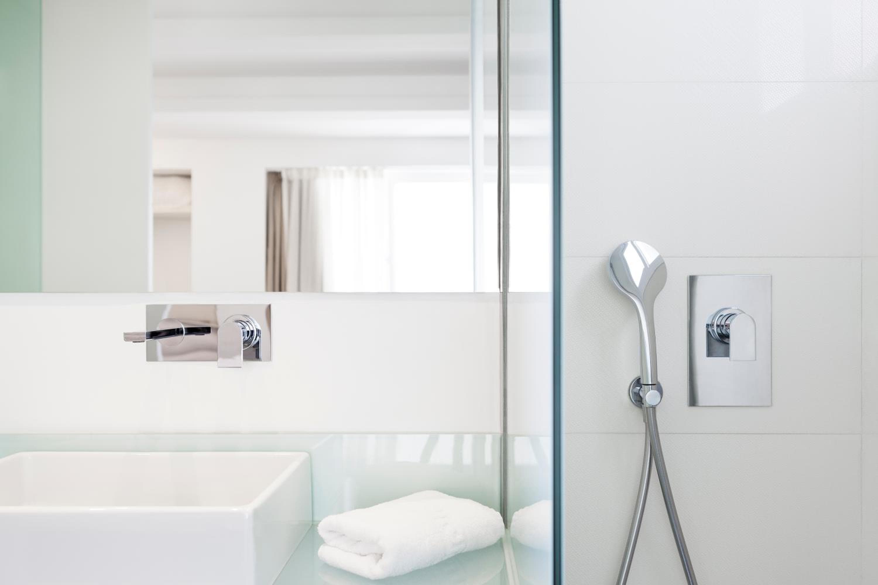 Artrip Hotel — 5