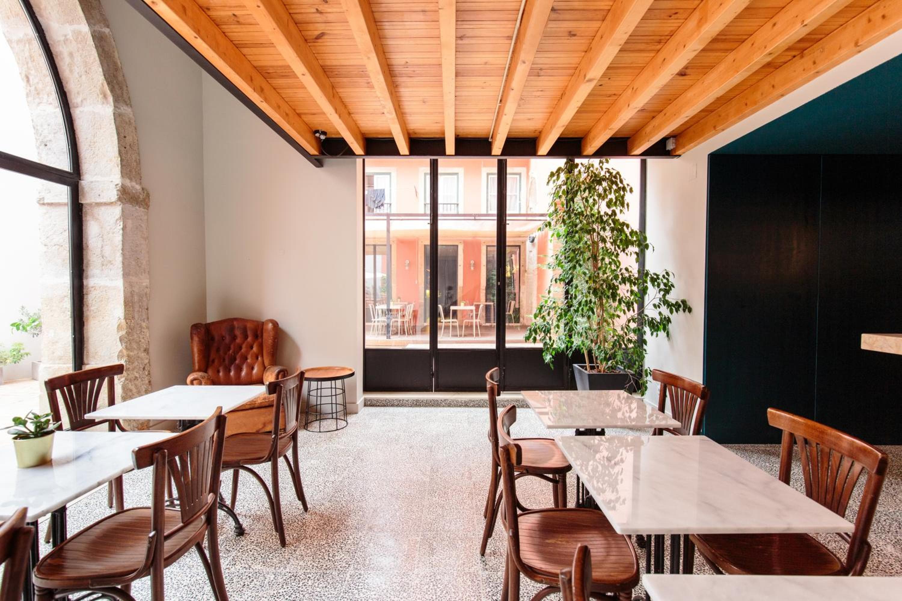 Dear Lisbon - Gallery House — 20