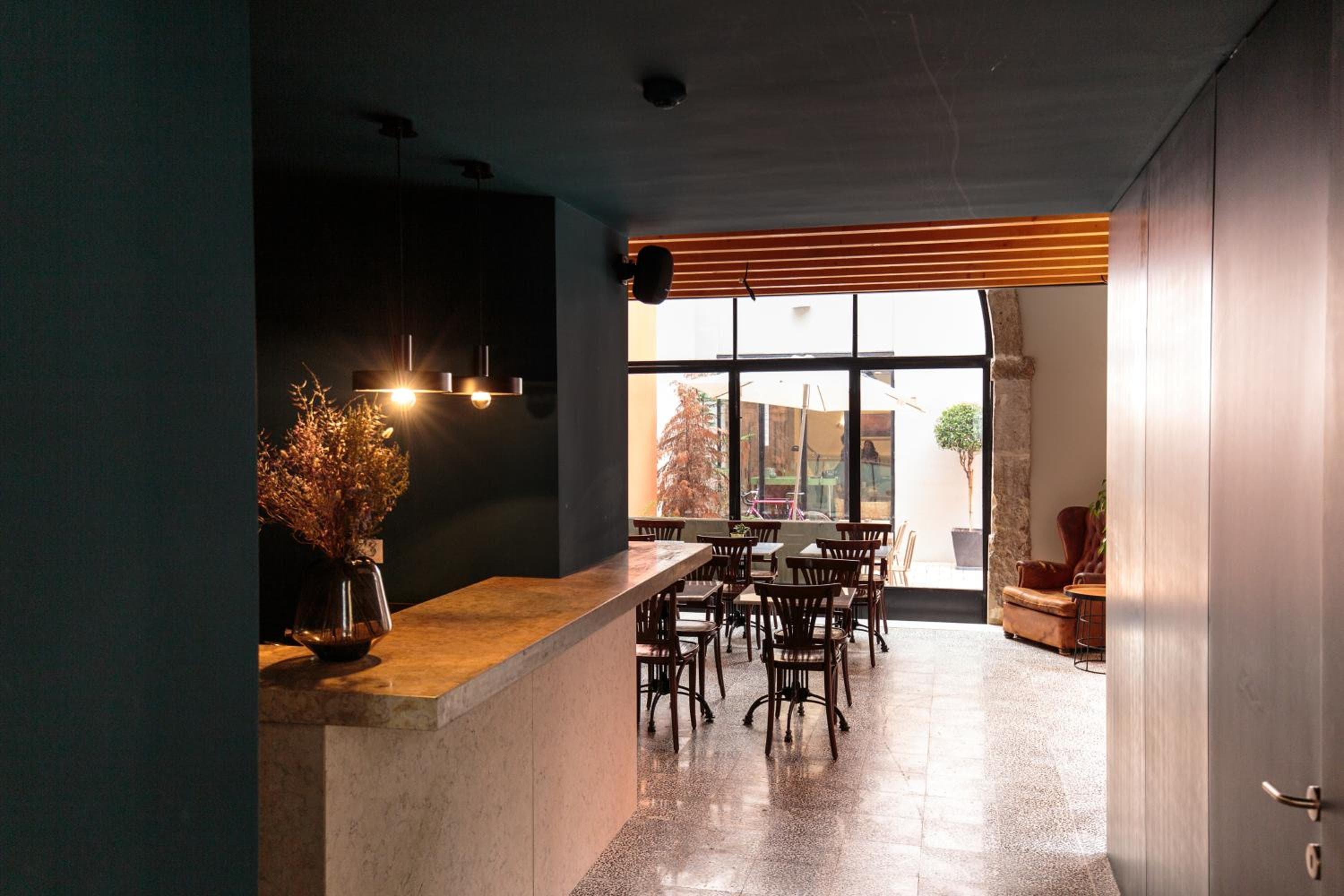 Dear Lisbon - Gallery House — 26
