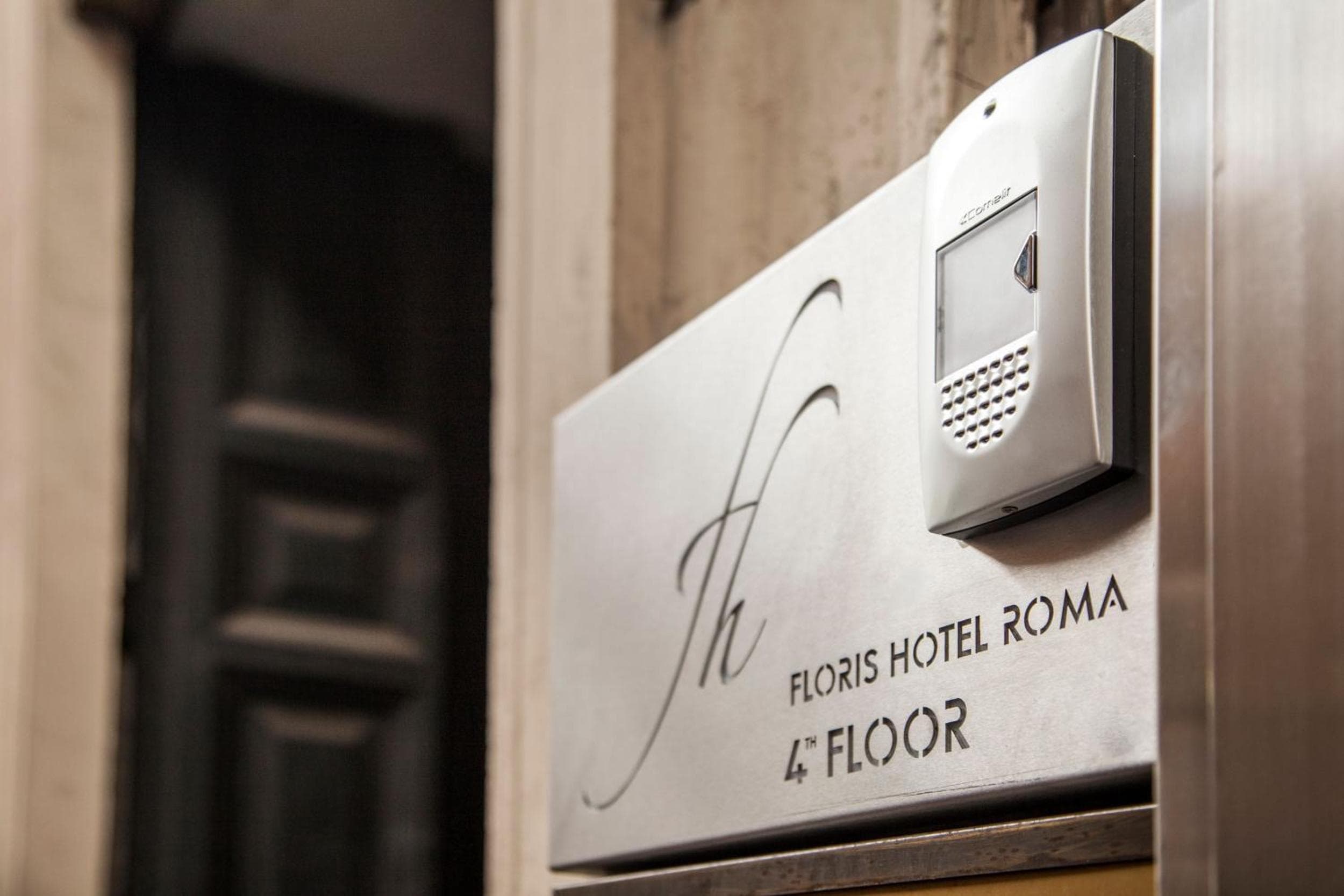 Floris Hotel — 13