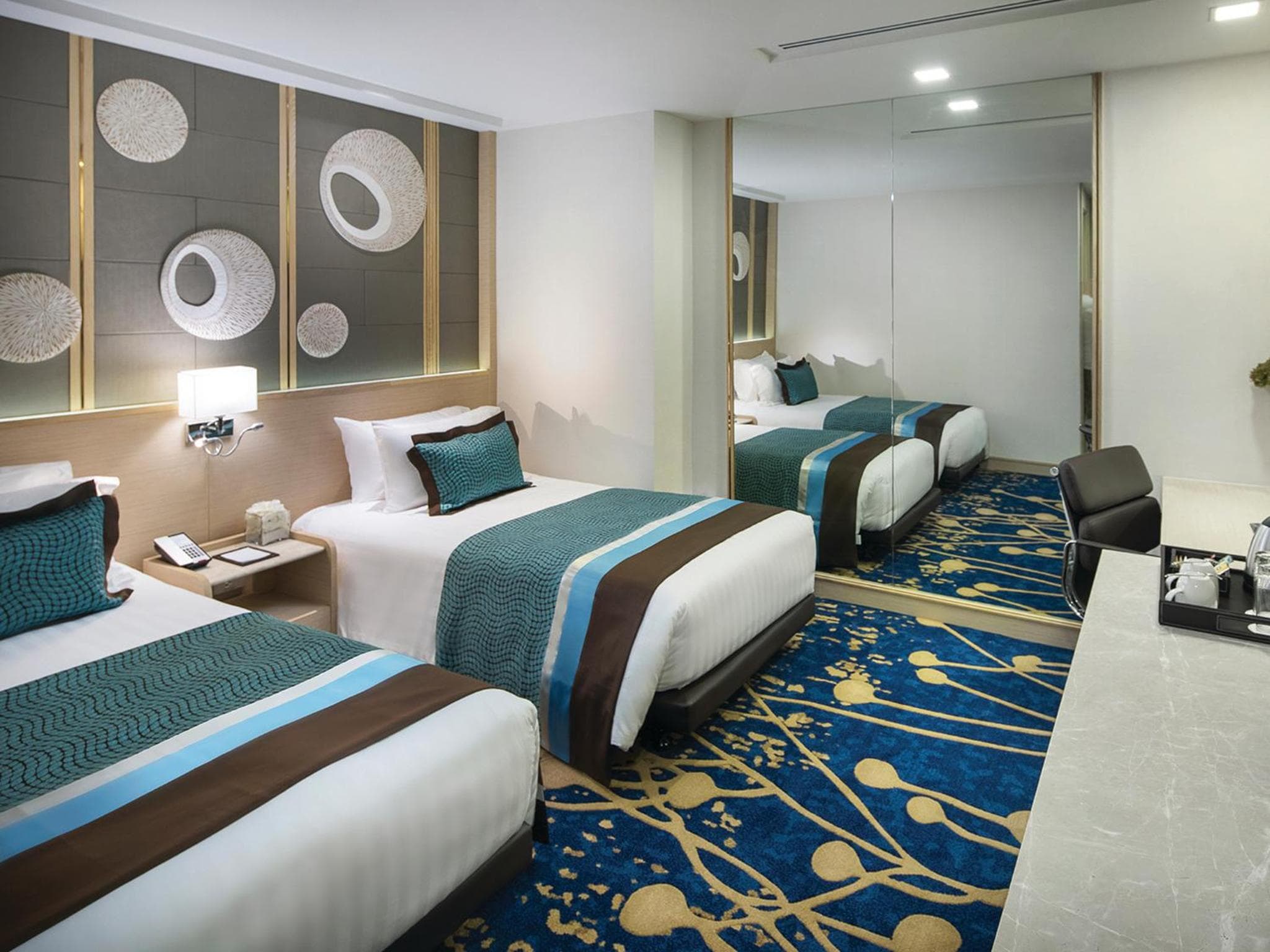 Solitaire Bangkok Sukhumvit 11 by Kingston Hotels — 19