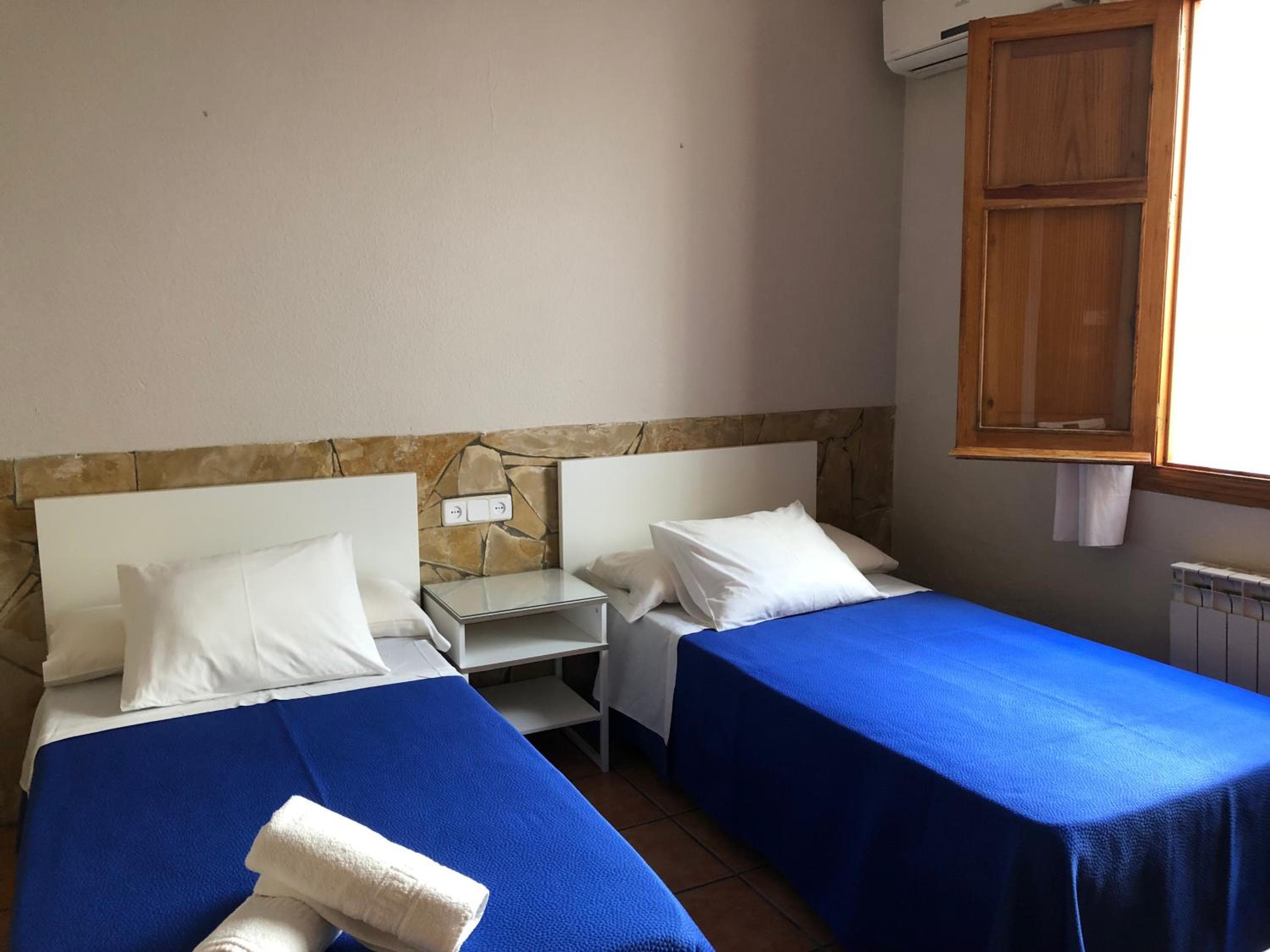 Hostal Moscatel — 3
