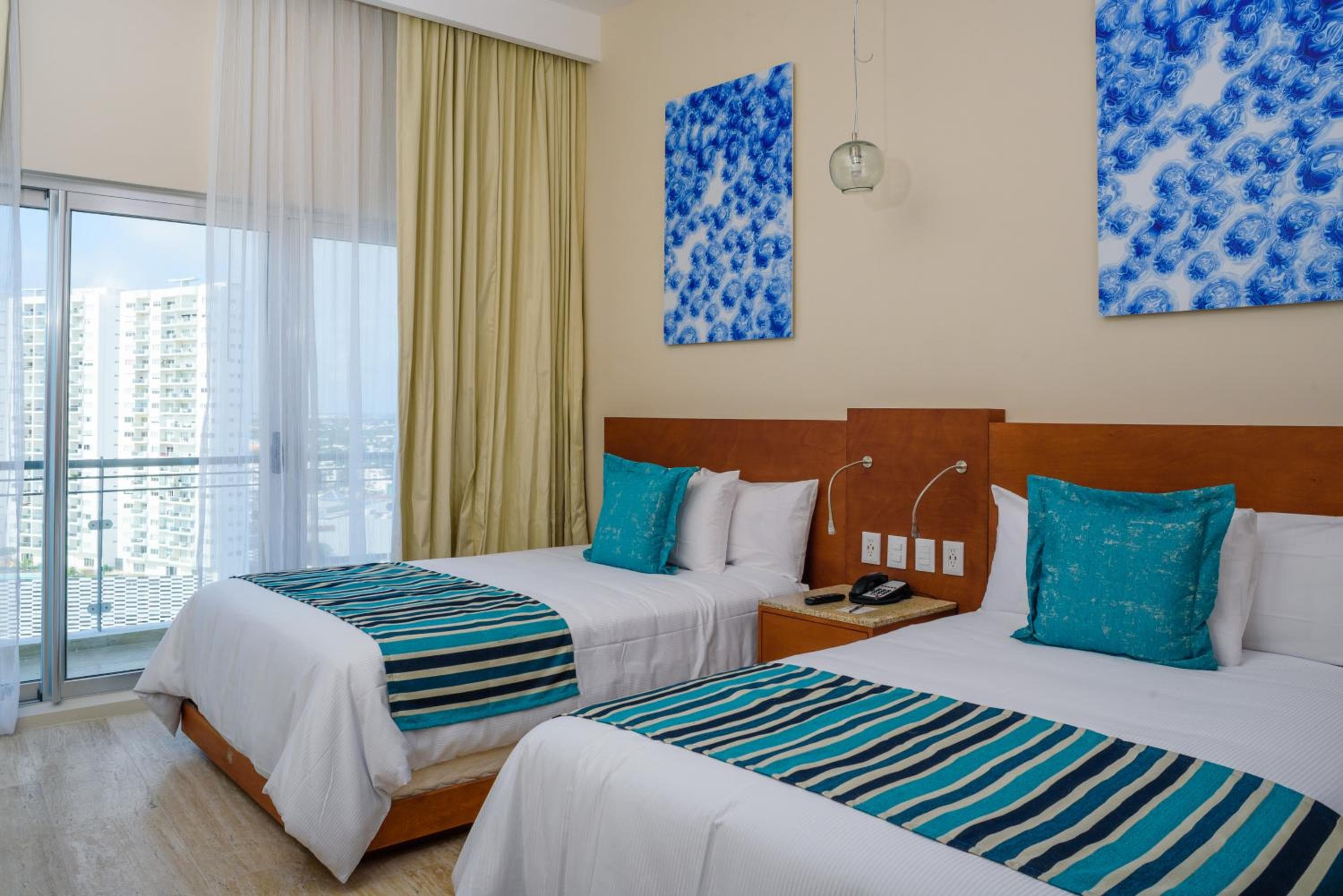 Krystal Urban Cancún & Club de Playa — 17