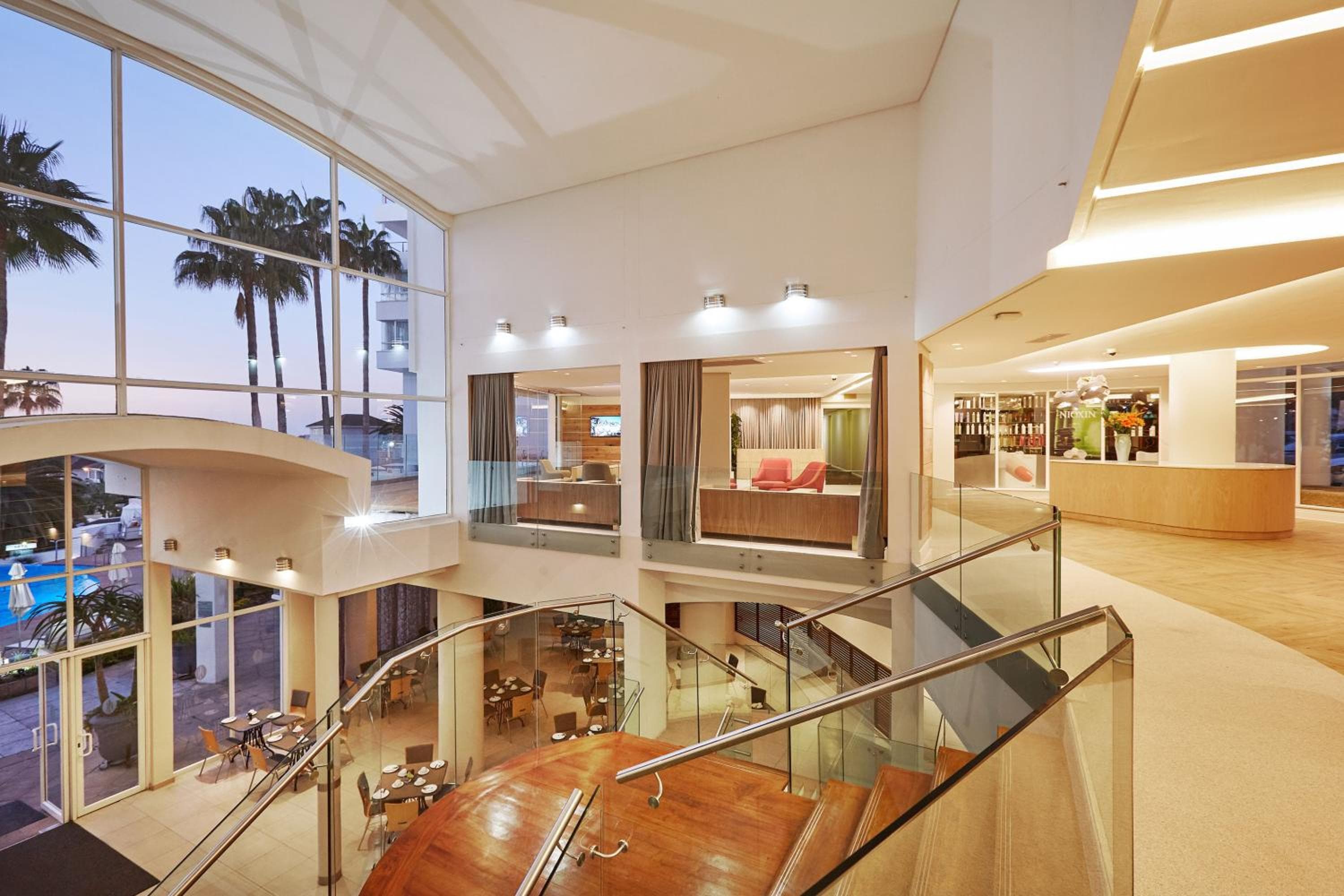 President Hotel hotel, 4 Alexander Road, Bantry Bay, Cape Town, South Africa — photo 97