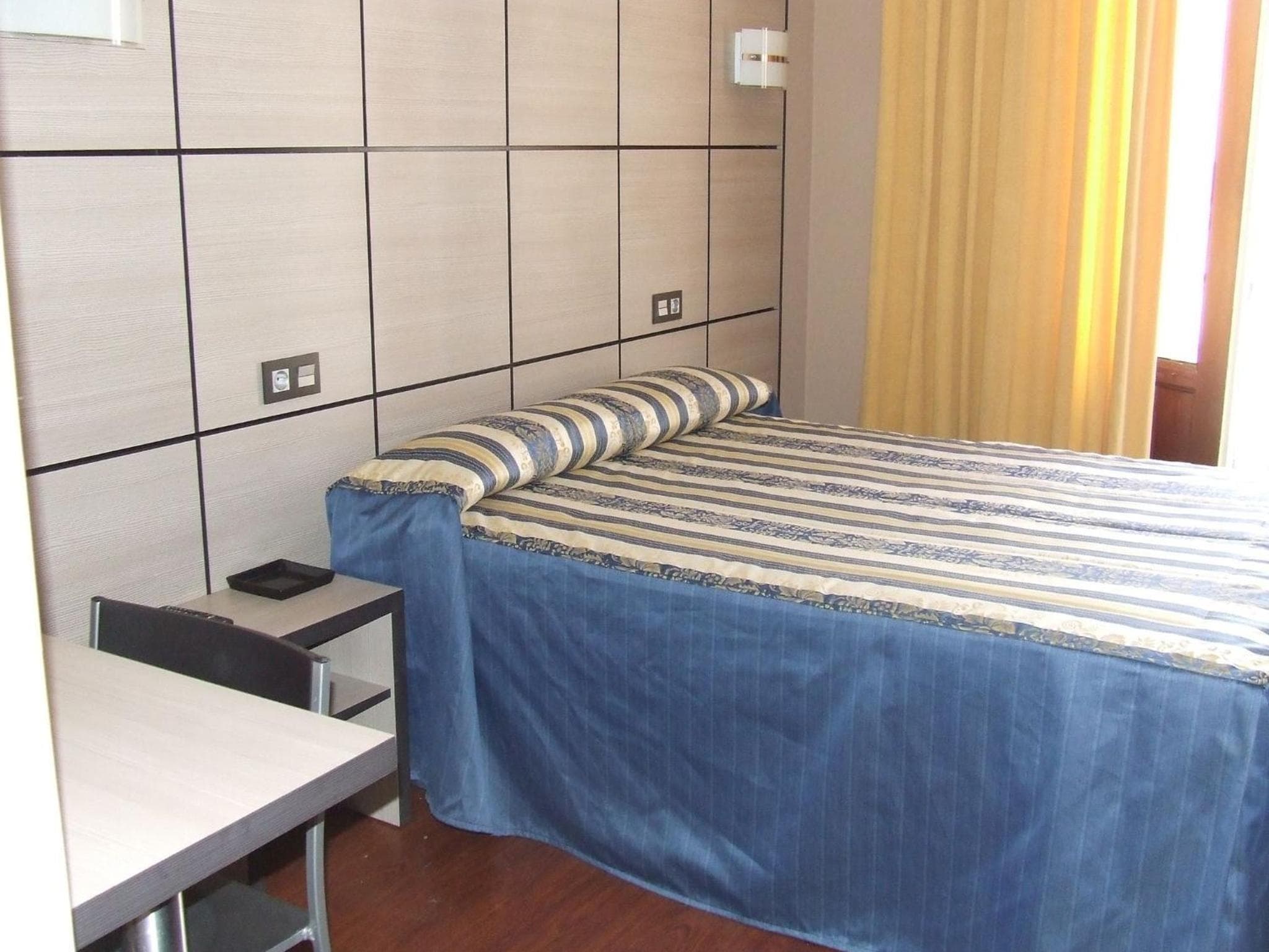 Hostal Larios — 10