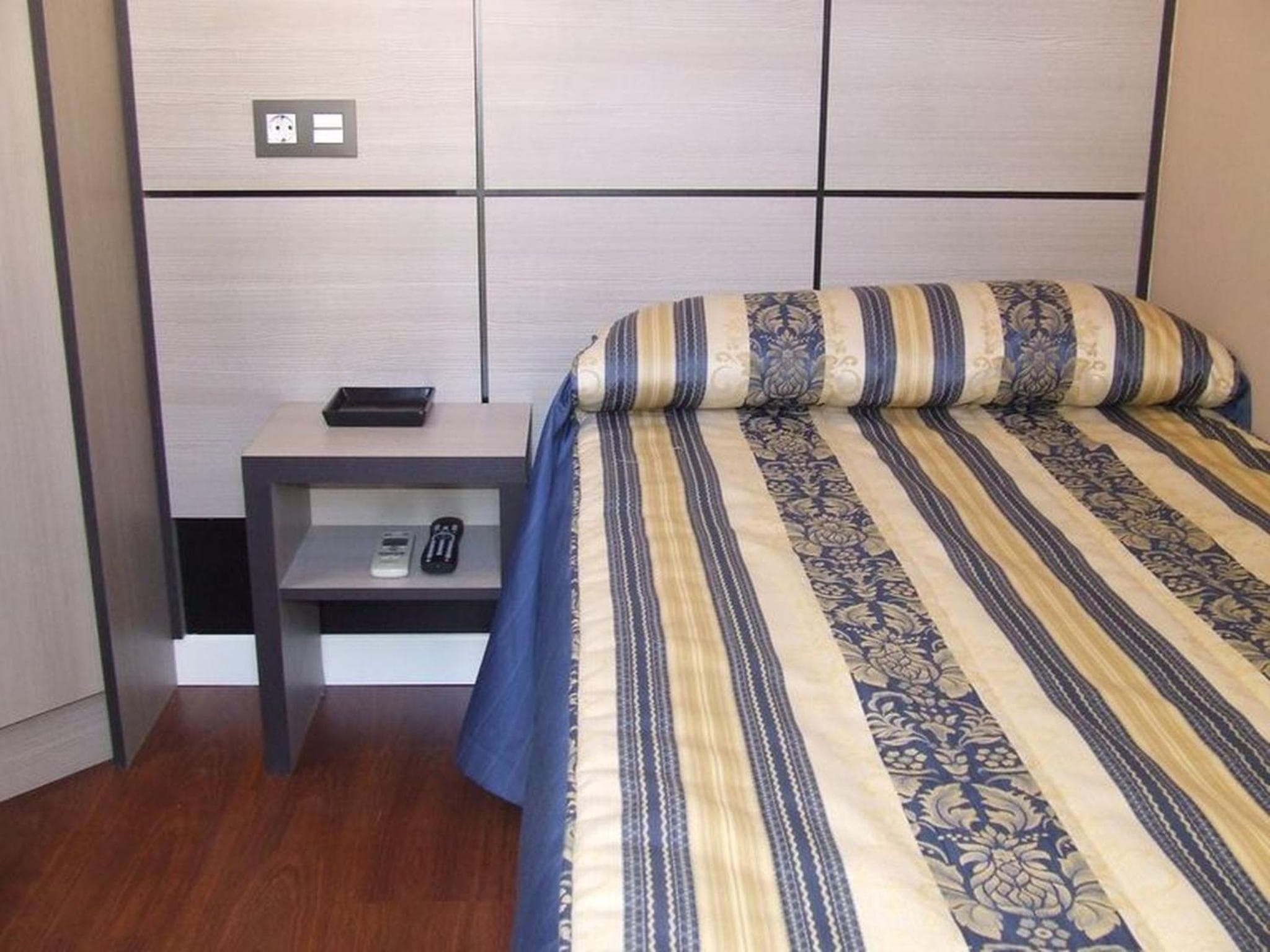 Hostal Larios — 11
