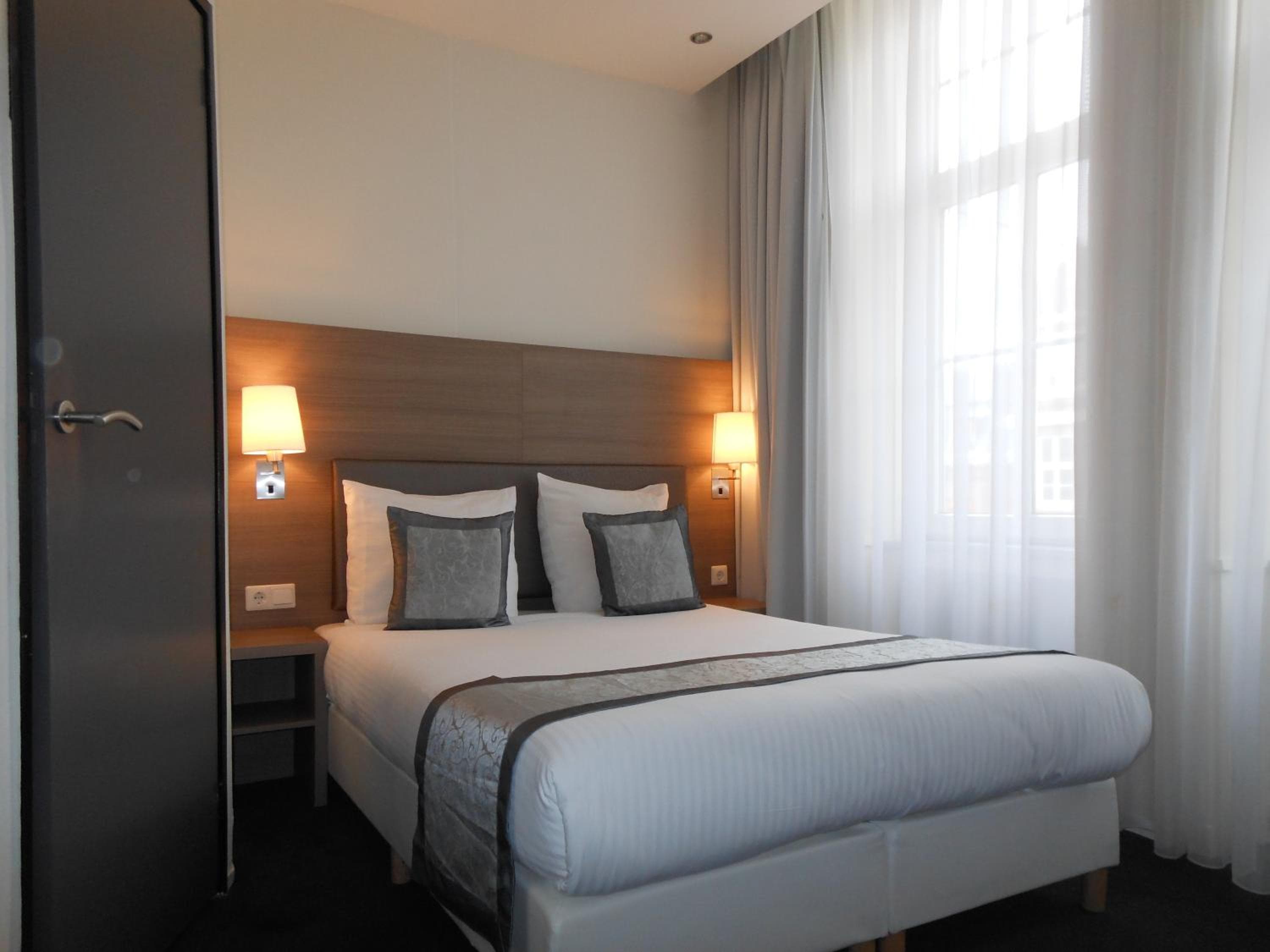 The Concert Hotel — 9