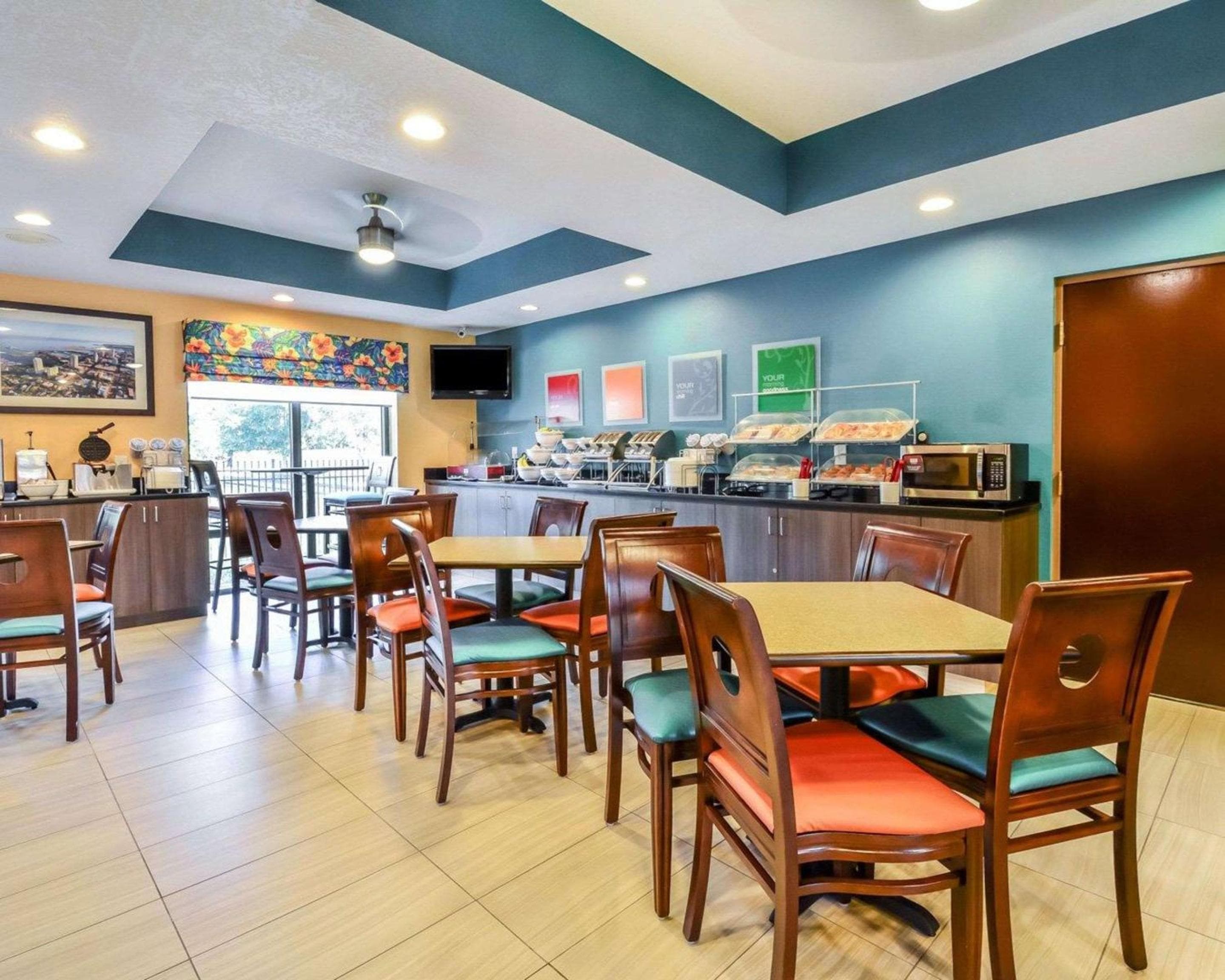 Comfort Suites Tampa - Brandon — 22