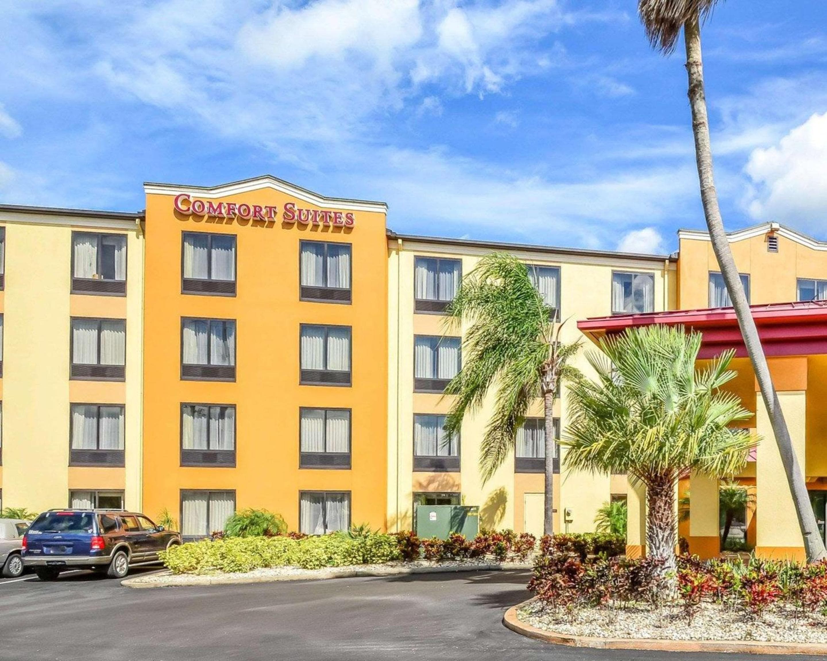 Comfort Suites Tampa - Brandon — 4