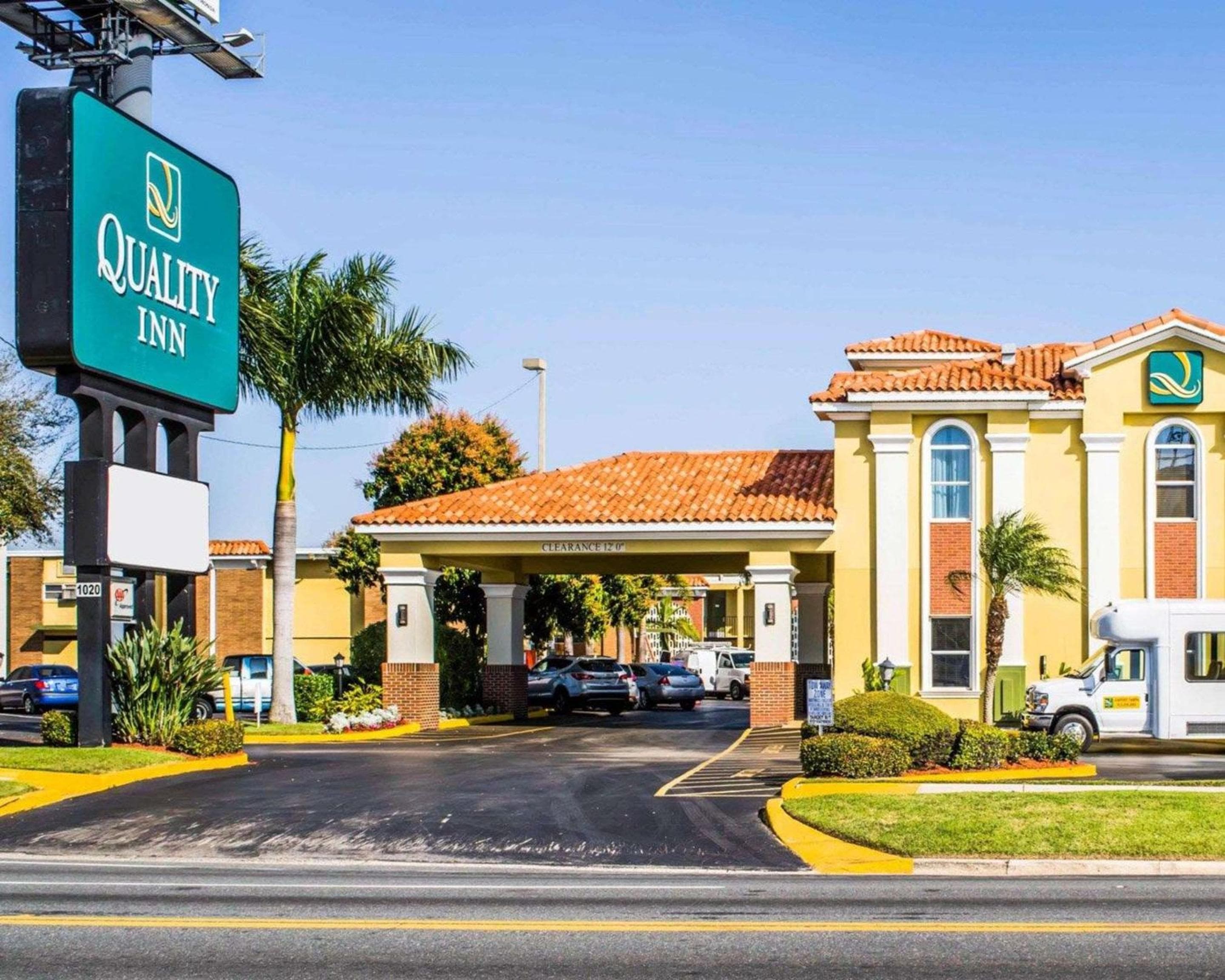 Quality Inn Airport - Puerto de cruceros — 1