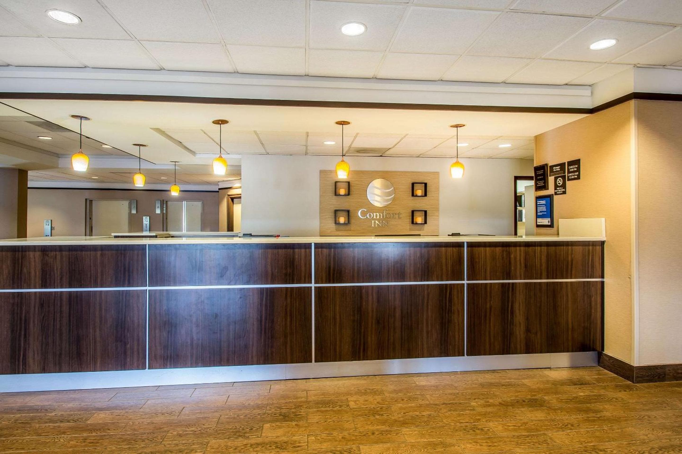 Comfort Inn & Suites Kissimmee by the Parks — 9