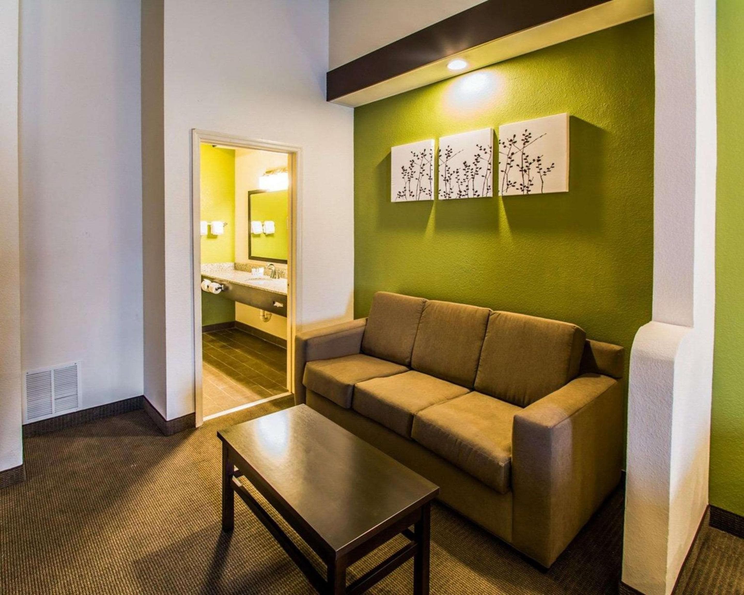 Sleep Inn & Suites Orlando International Airport — 4