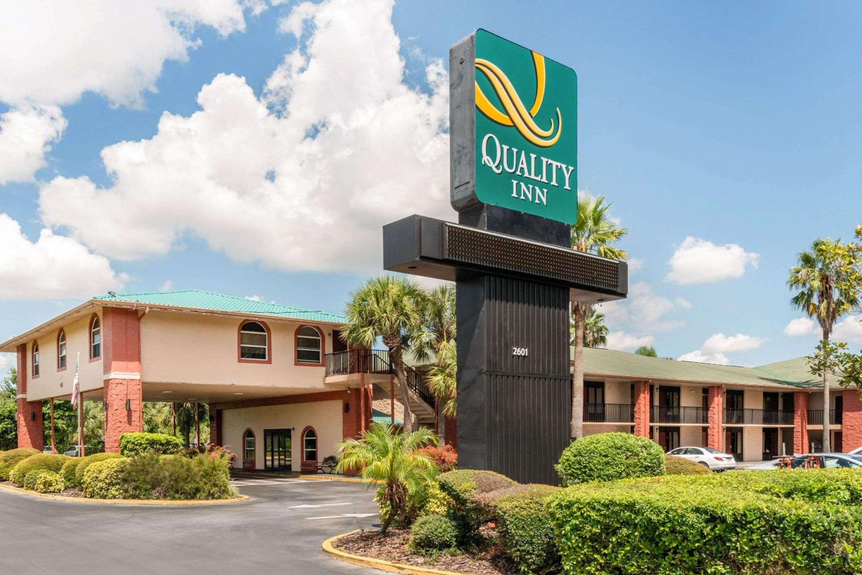 Quality Inn & Suites Orlando Airport — 1
