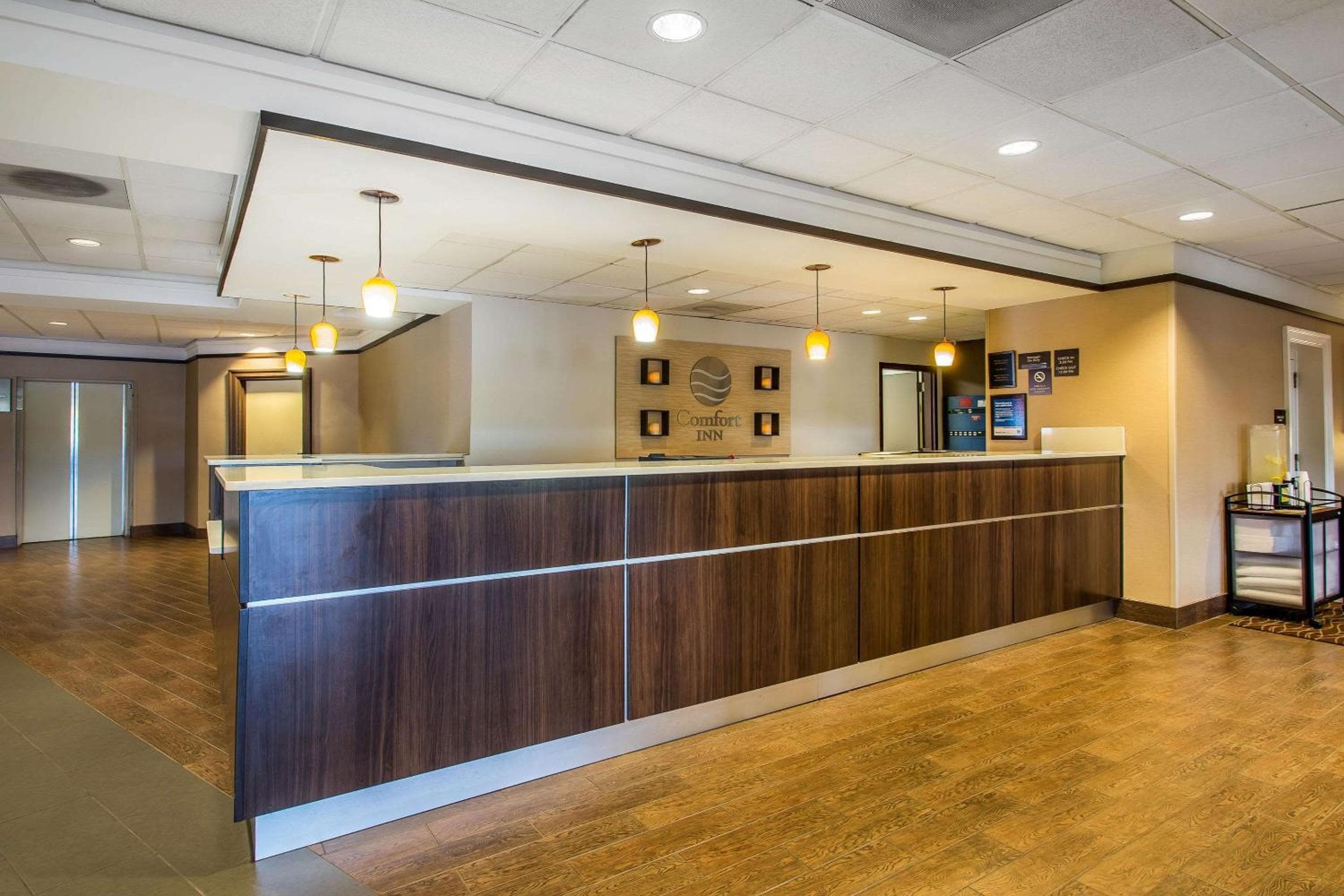 Comfort Inn & Suites Kissimmee by the Parks — 7